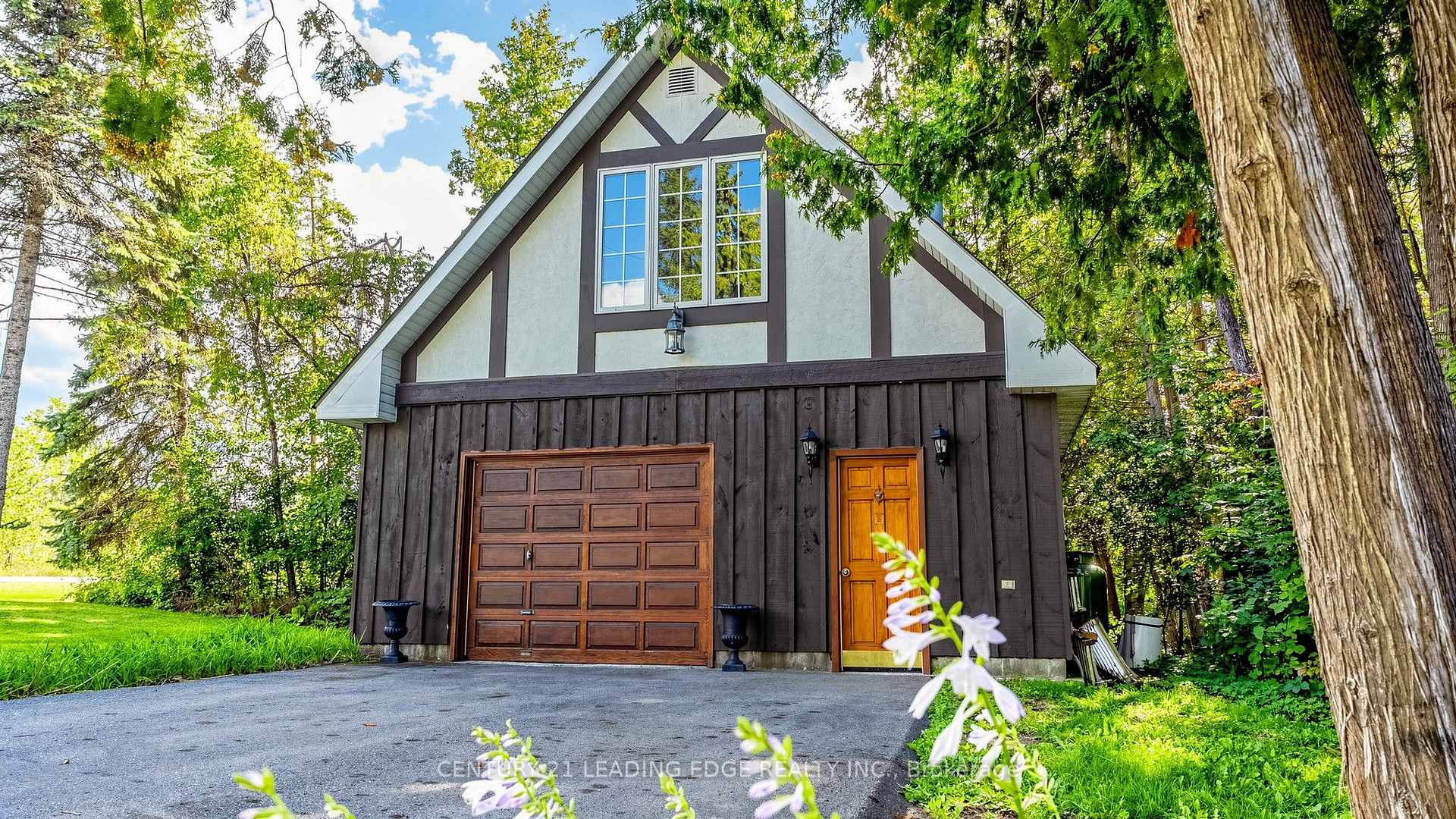 Photo 5 of 11 Rodeo Drive, Kawartha Lakes, Fenelon Falls — HOMEH