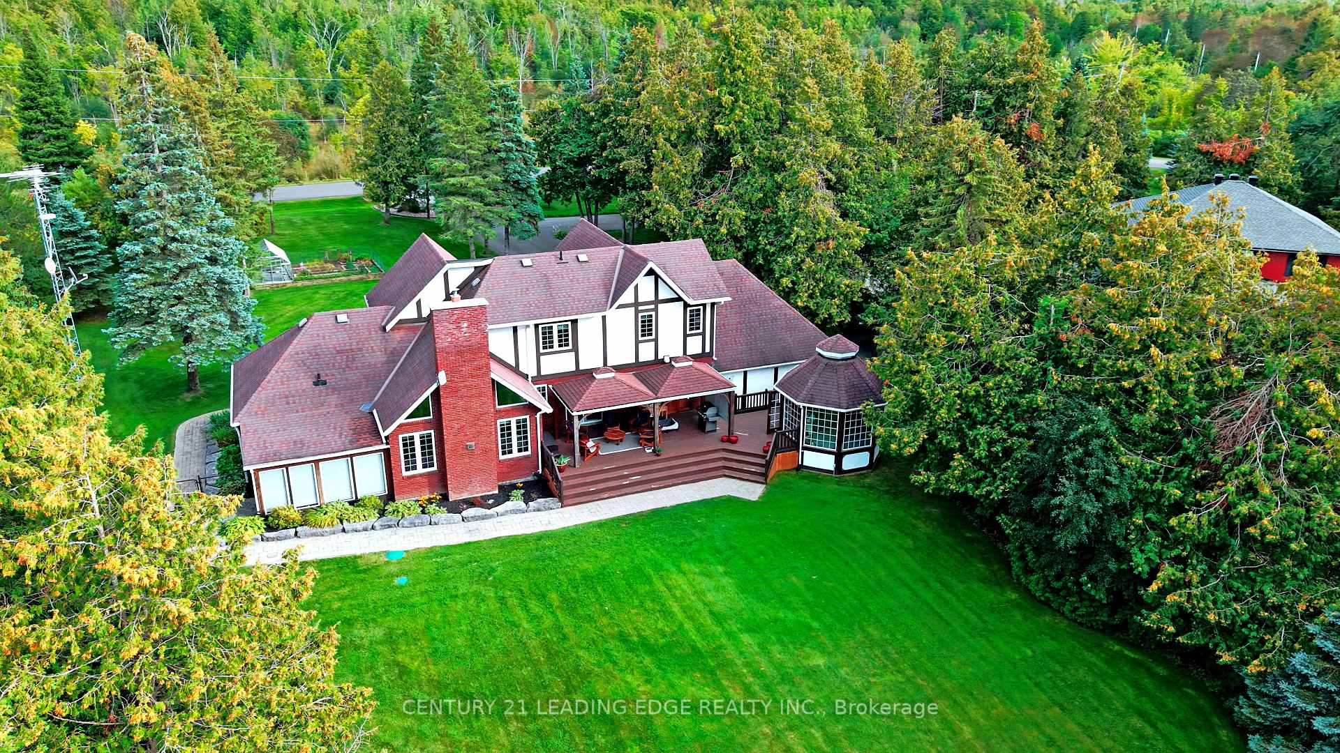 Photo 9 of 11 Rodeo Drive, Kawartha Lakes, Fenelon Falls — HOMEH