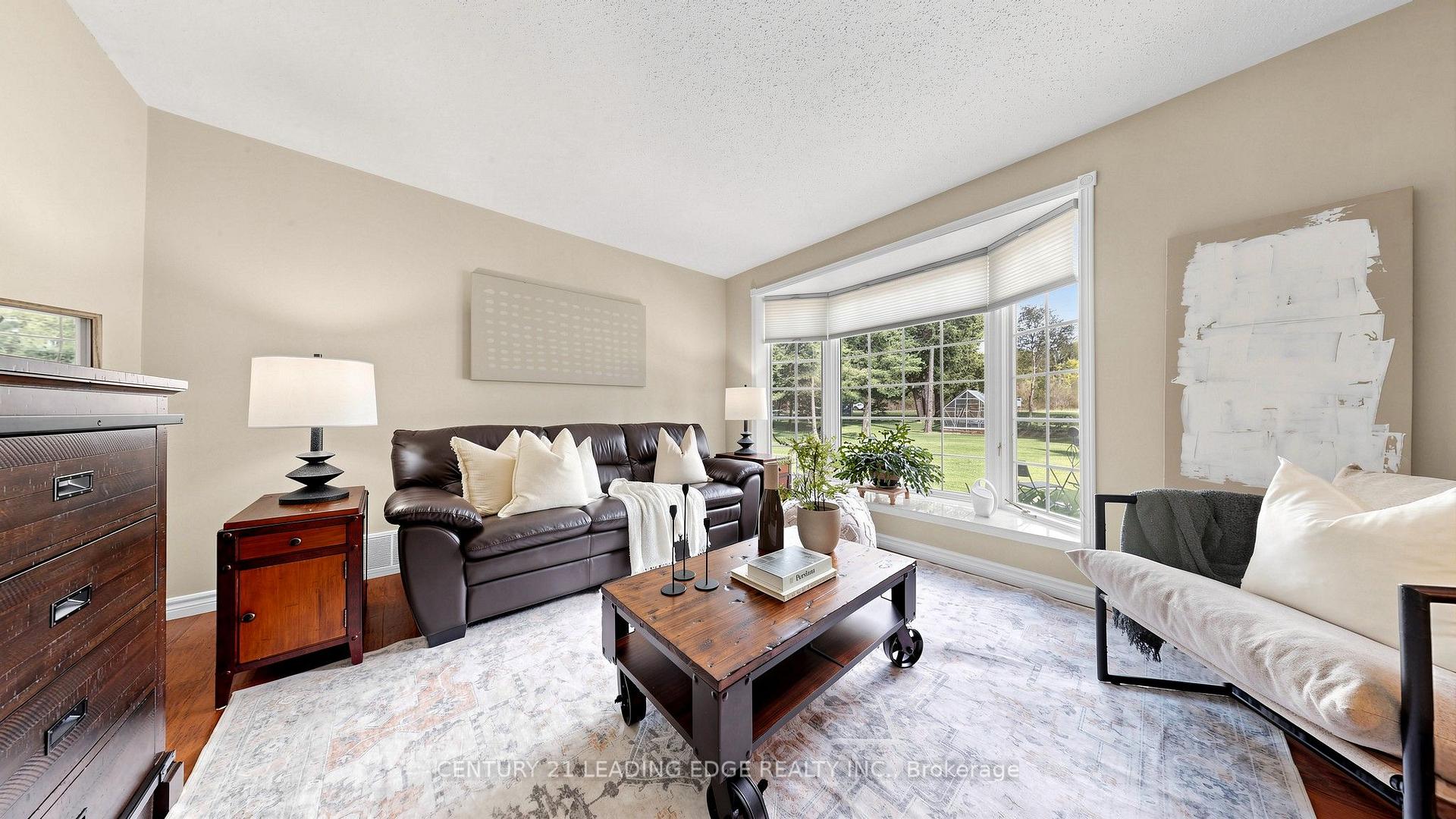 Photo 19 of 11 Rodeo Drive, Kawartha Lakes, Fenelon Falls — HOMEH