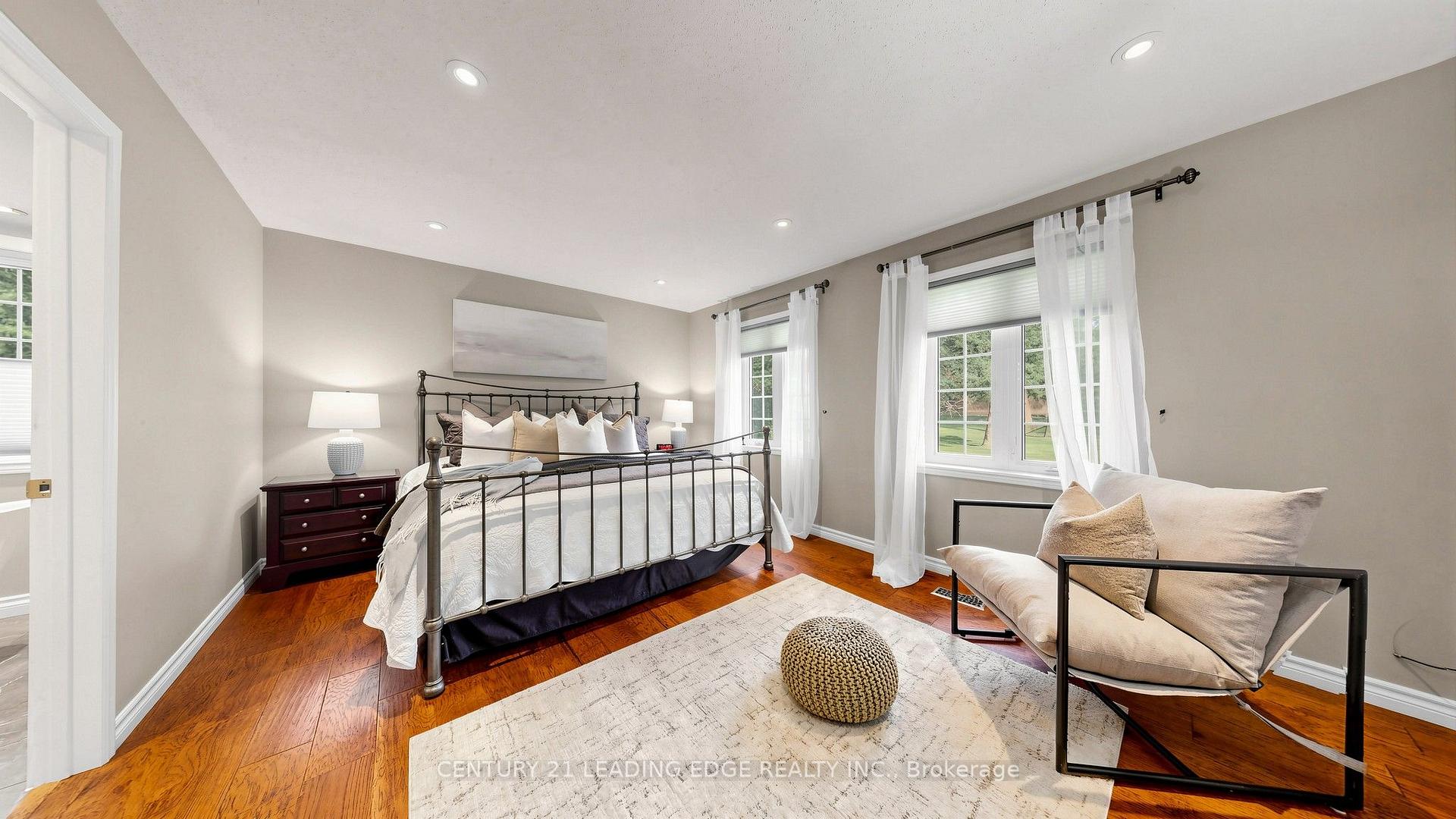 Photo 31 of 11 Rodeo Drive, Kawartha Lakes, Fenelon Falls — HOMEH