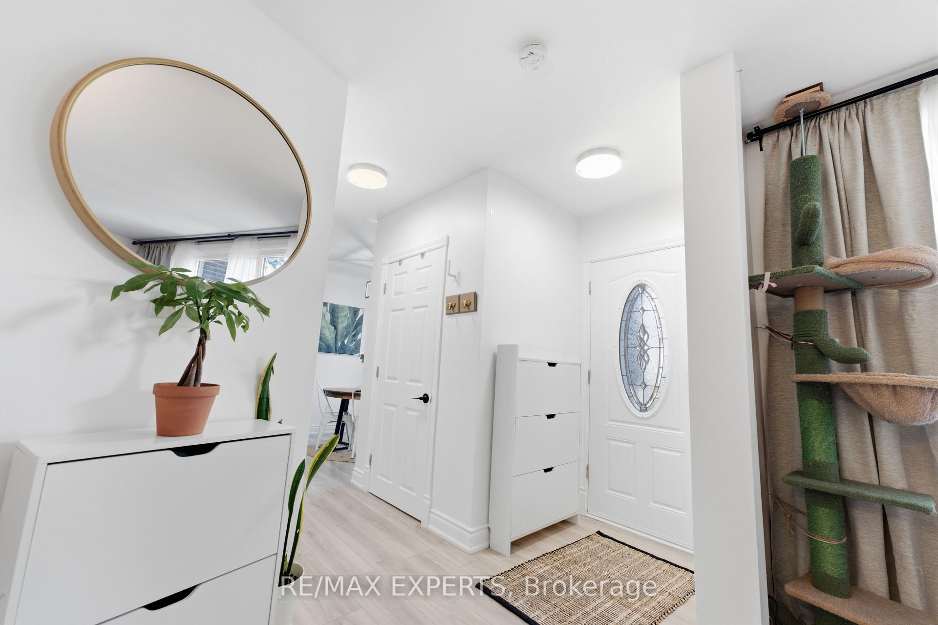 Photo 4 of Unit 853, 30 Tandridge Crescent, Etobicoke, Elms-Old Rexdale — HOMEH