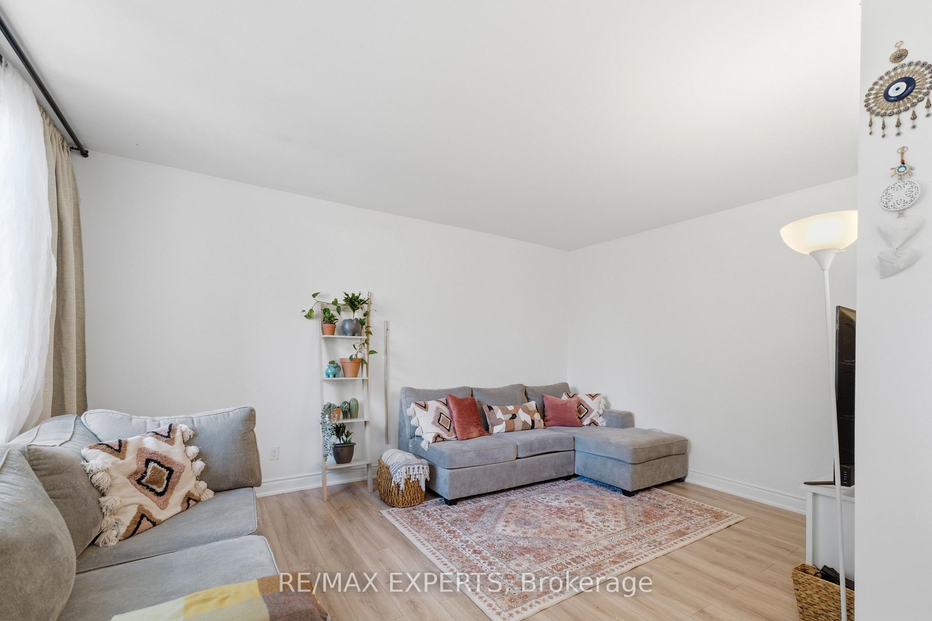Photo 11 of Unit 853, 30 Tandridge Crescent, Etobicoke, Elms-Old Rexdale — HOMEH