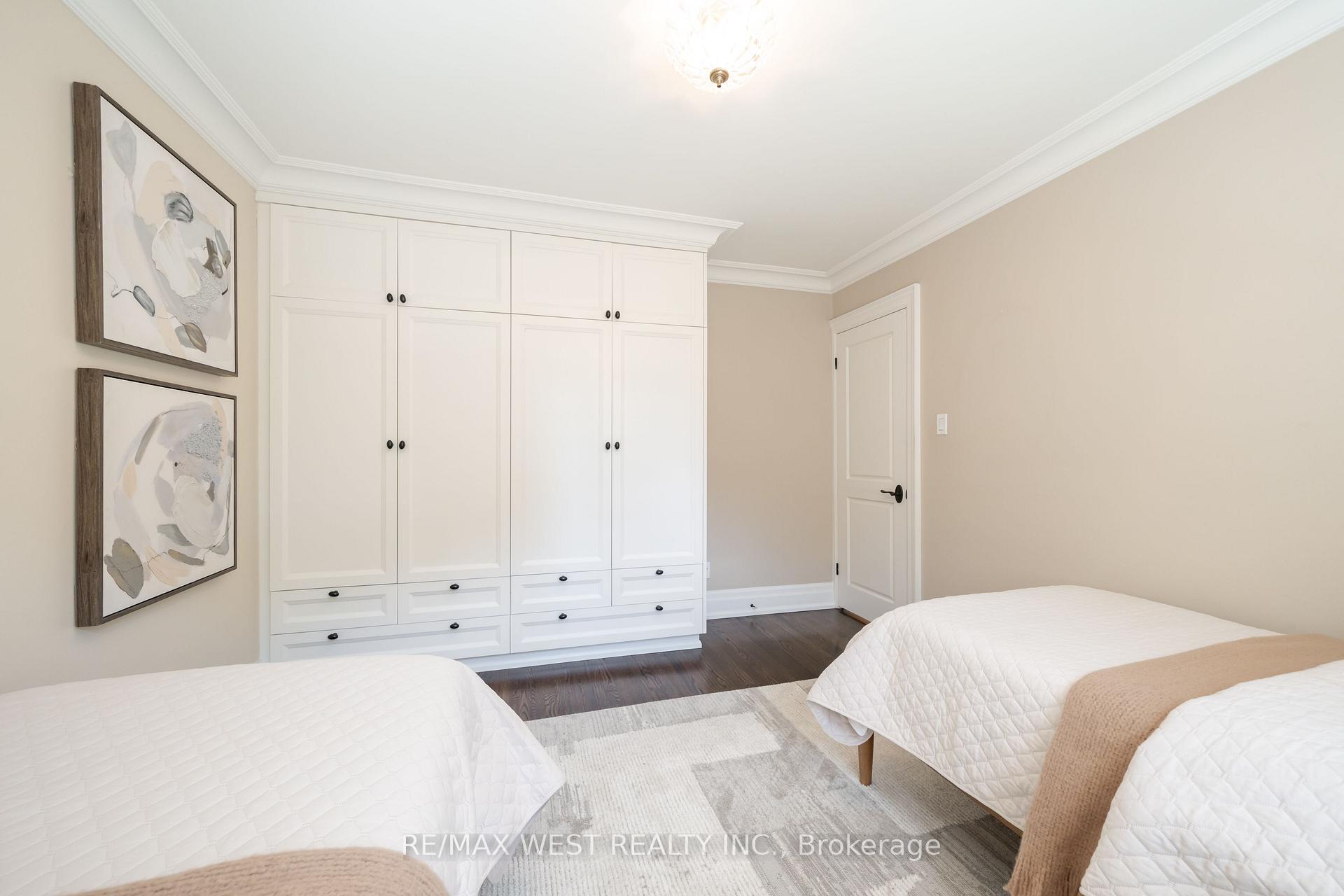 Photo 10 of 3 Castle Frank Road, Toronto, Rosedale-Moore Park — HOMEH