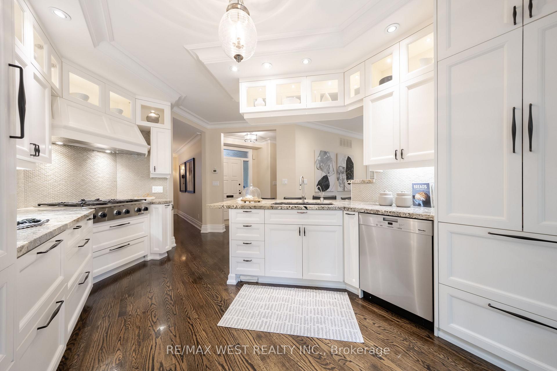 Photo 15 of 3 Castle Frank Road, Toronto, Rosedale-Moore Park — HOMEH