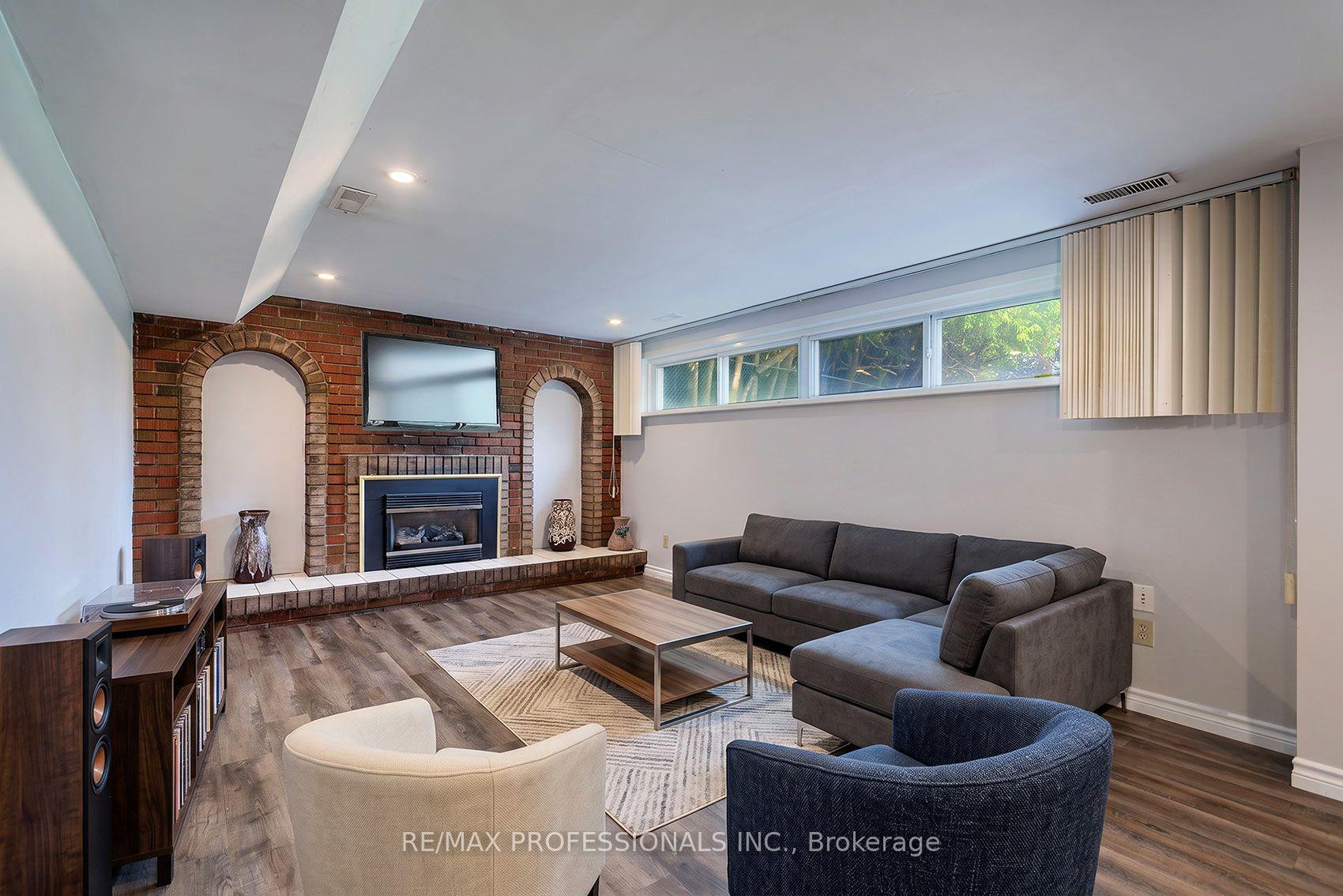 Photo 22 of 1360 Lewisham Drive, Mississauga, Clarkson — HOMEH