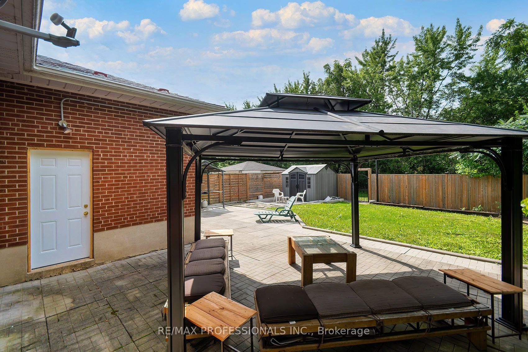 Photo 30 of 1360 Lewisham Drive, Mississauga, Clarkson — HOMEH