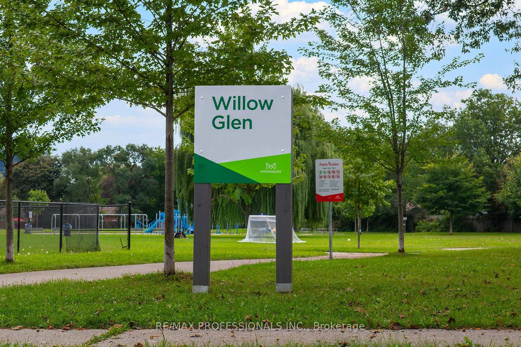 Photo 36 of 1360 Lewisham Drive, Mississauga, Clarkson — HOMEH