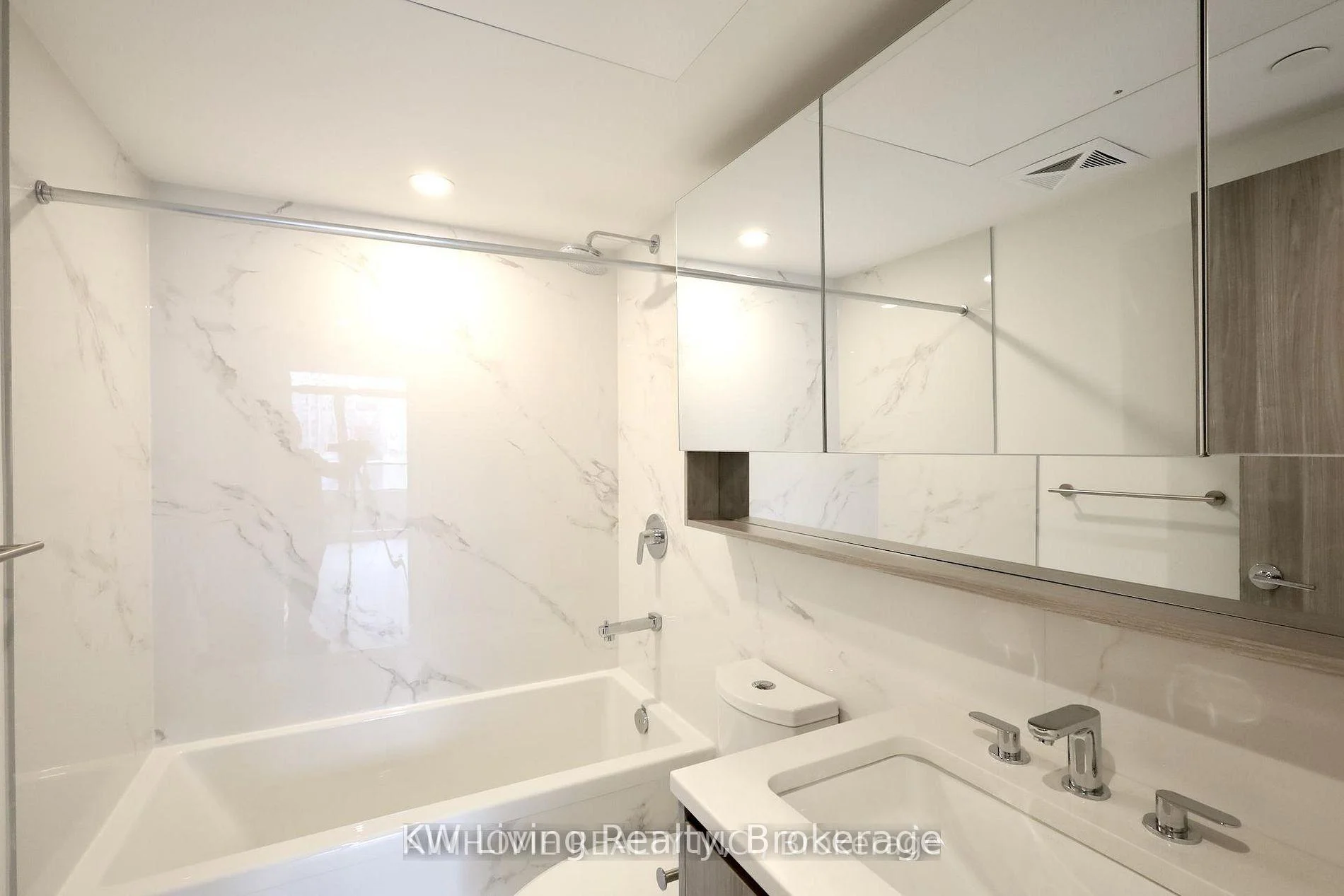 Photo 12 of Unit 1905, 38 Widmer Street, Toronto, Waterfront Communities — HOMEH