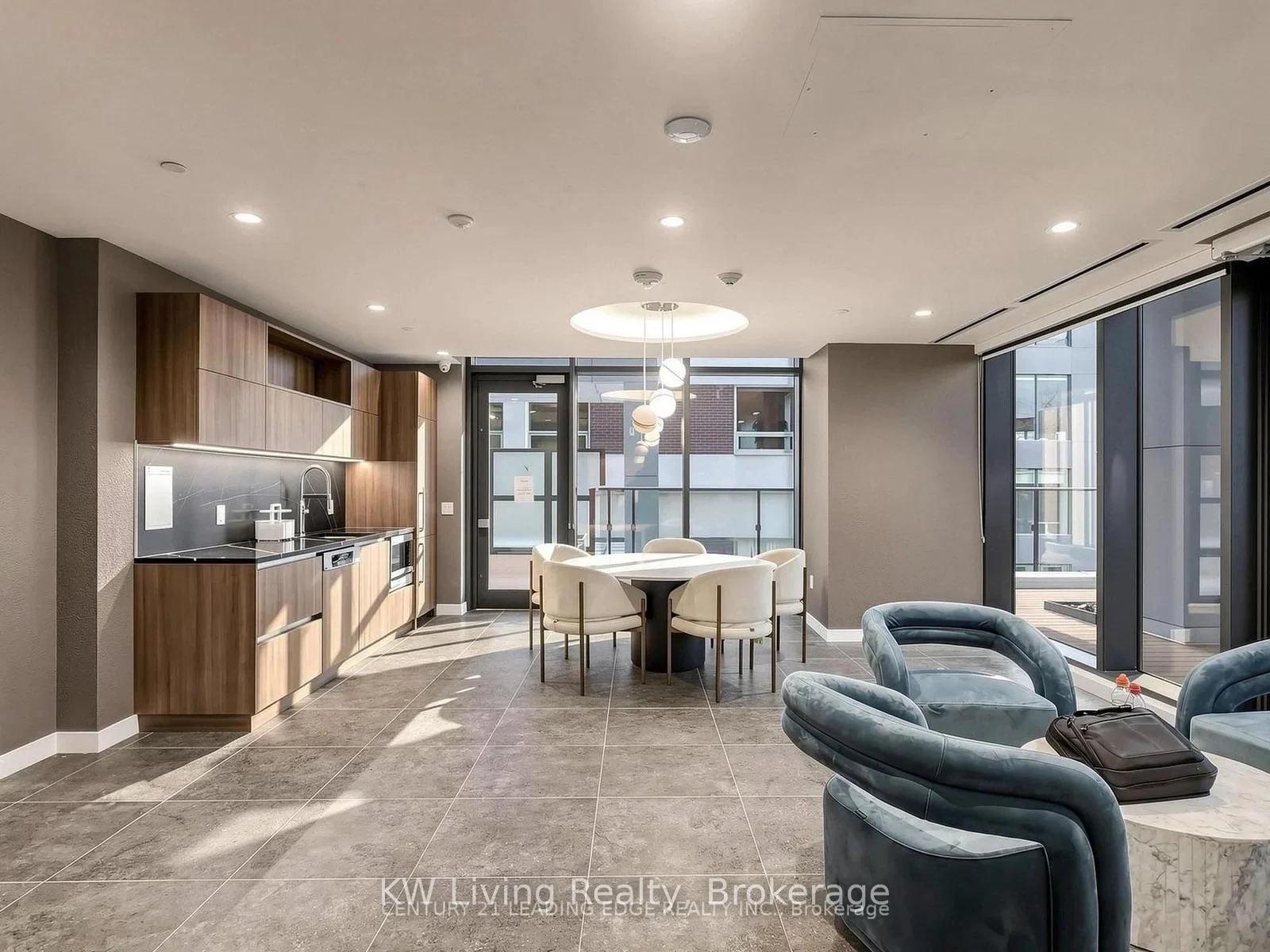 Photo 19 of Unit 1905, 38 Widmer Street, Toronto, Waterfront Communities — HOMEH