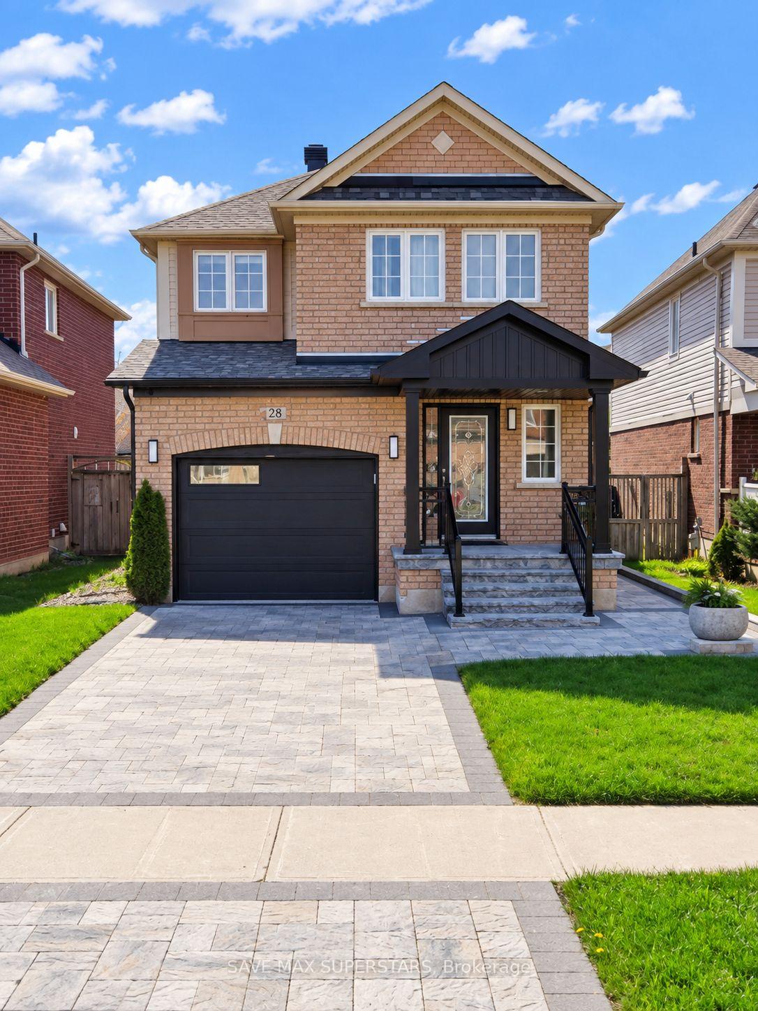 Photo 2 of 28 Versailles Crescent, Barrie, Innis-Shore — HOMEH