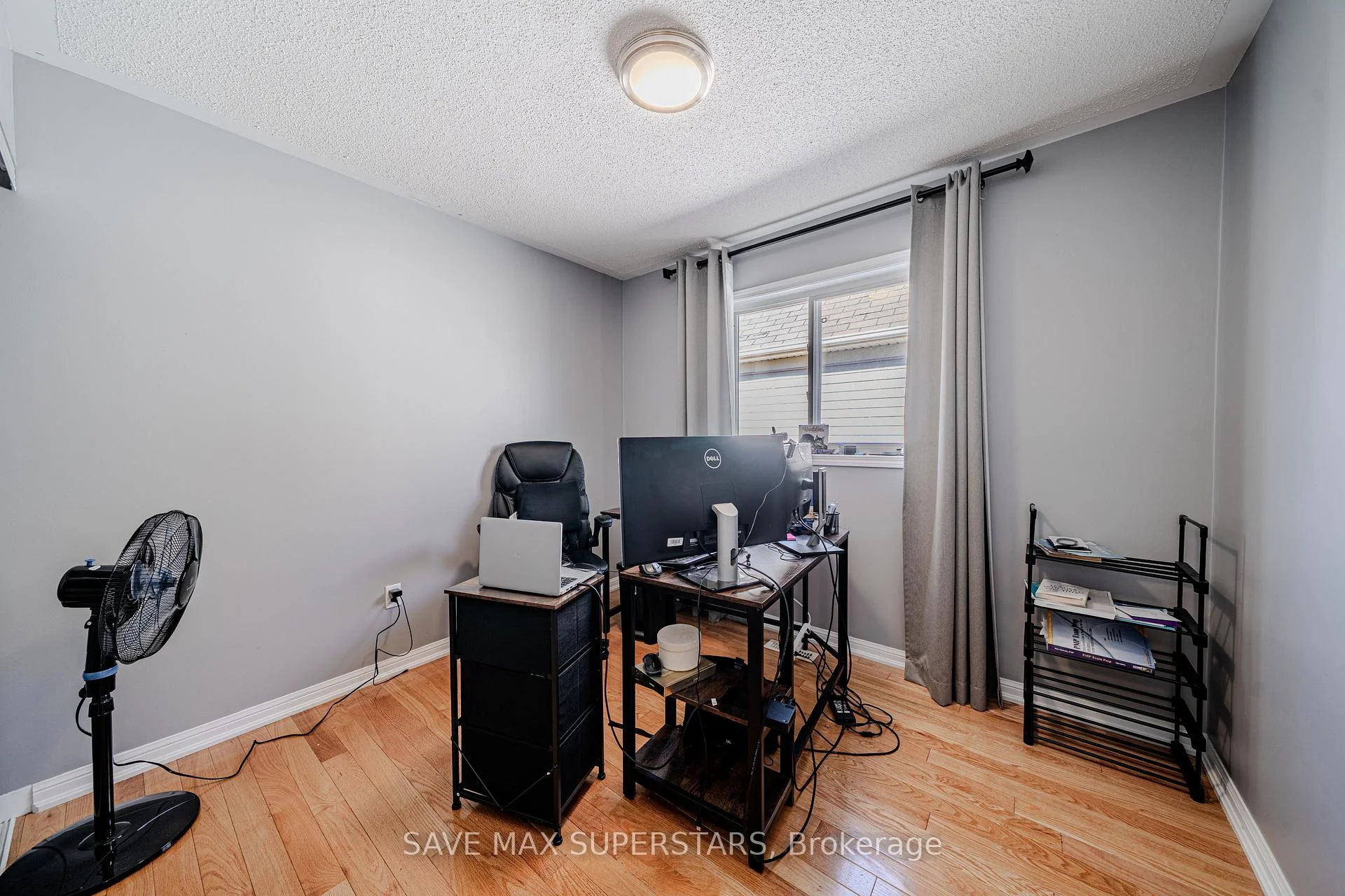 Photo 32 of 28 Versailles Crescent, Barrie, Innis-Shore — HOMEH