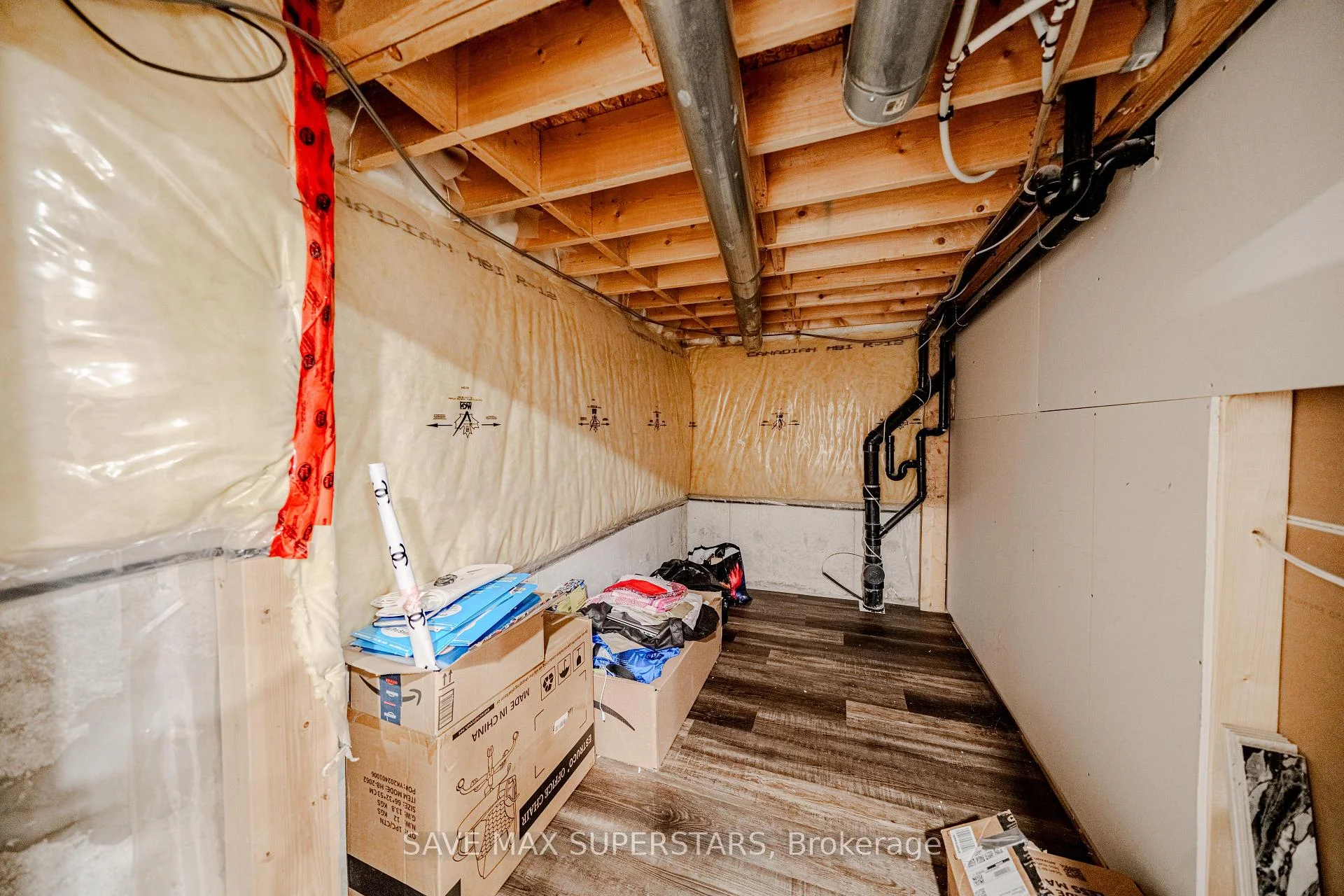 Photo 50 of 28 Versailles Crescent, Barrie, Innis-Shore — HOMEH