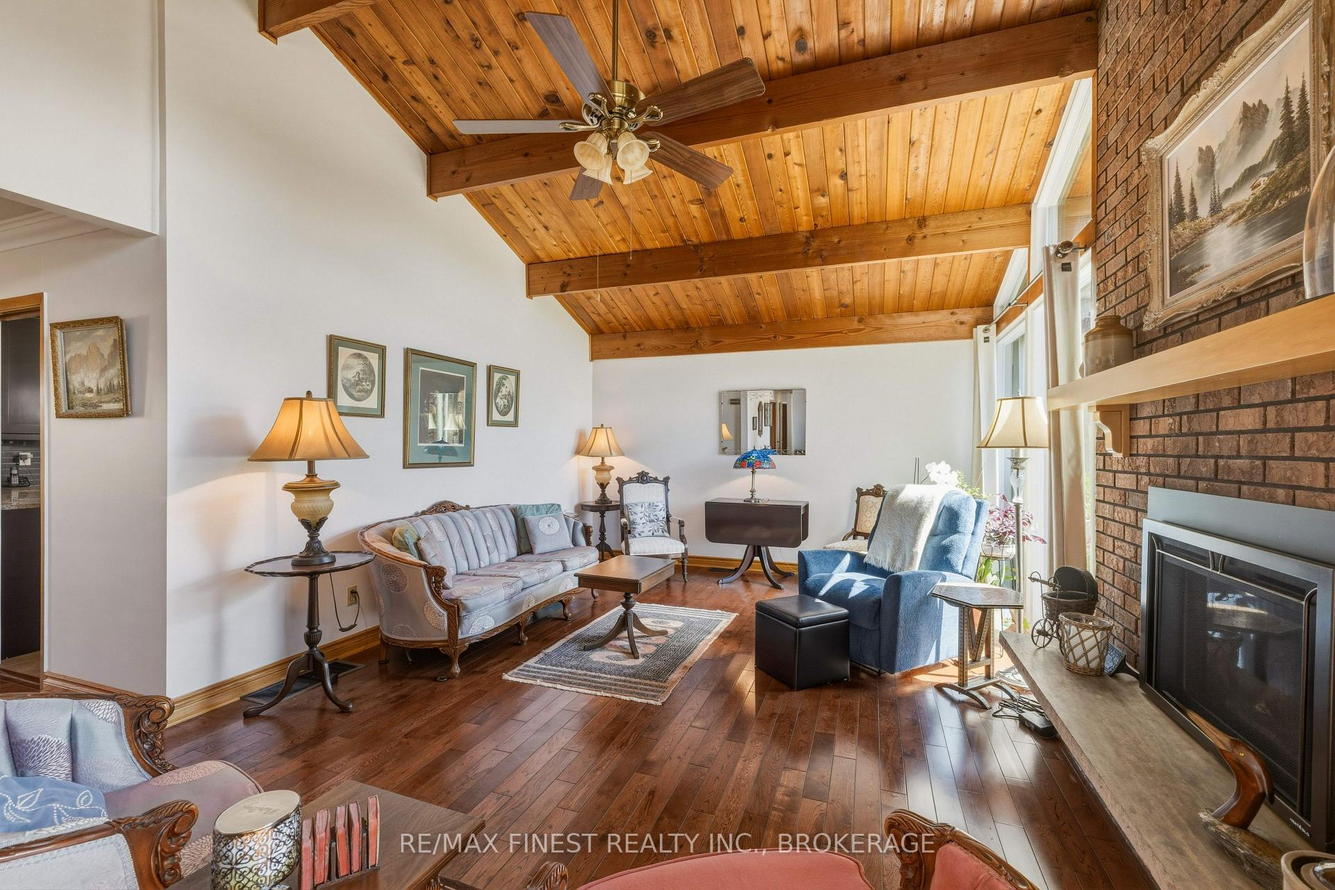 Photo 11 of 4443 Bath Road, Loyalist, Amherstview — HOMEH