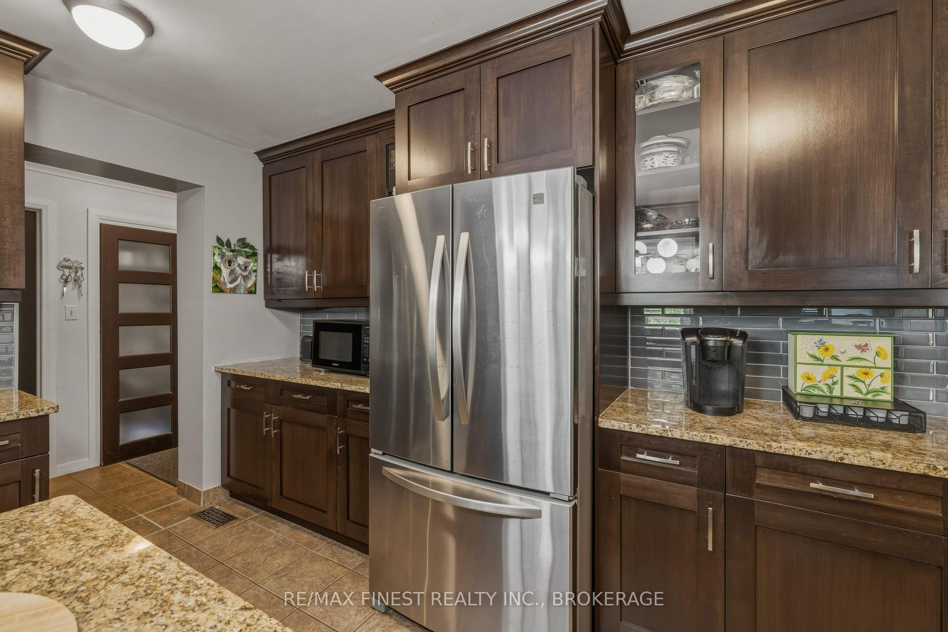 Photo 16 of 4443 Bath Road, Loyalist, Amherstview — HOMEH