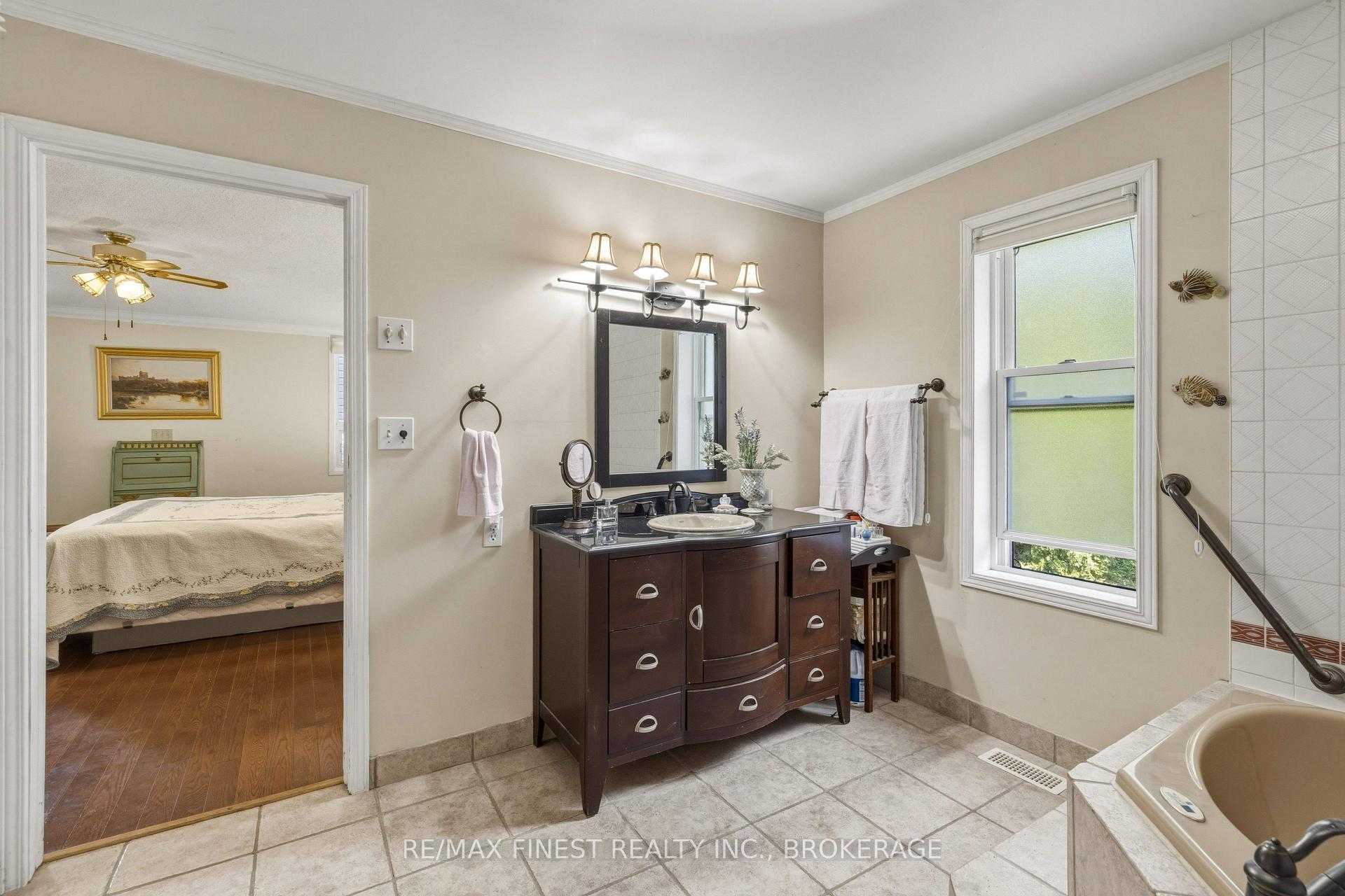 Photo 21 of 4443 Bath Road, Loyalist, Amherstview — HOMEH