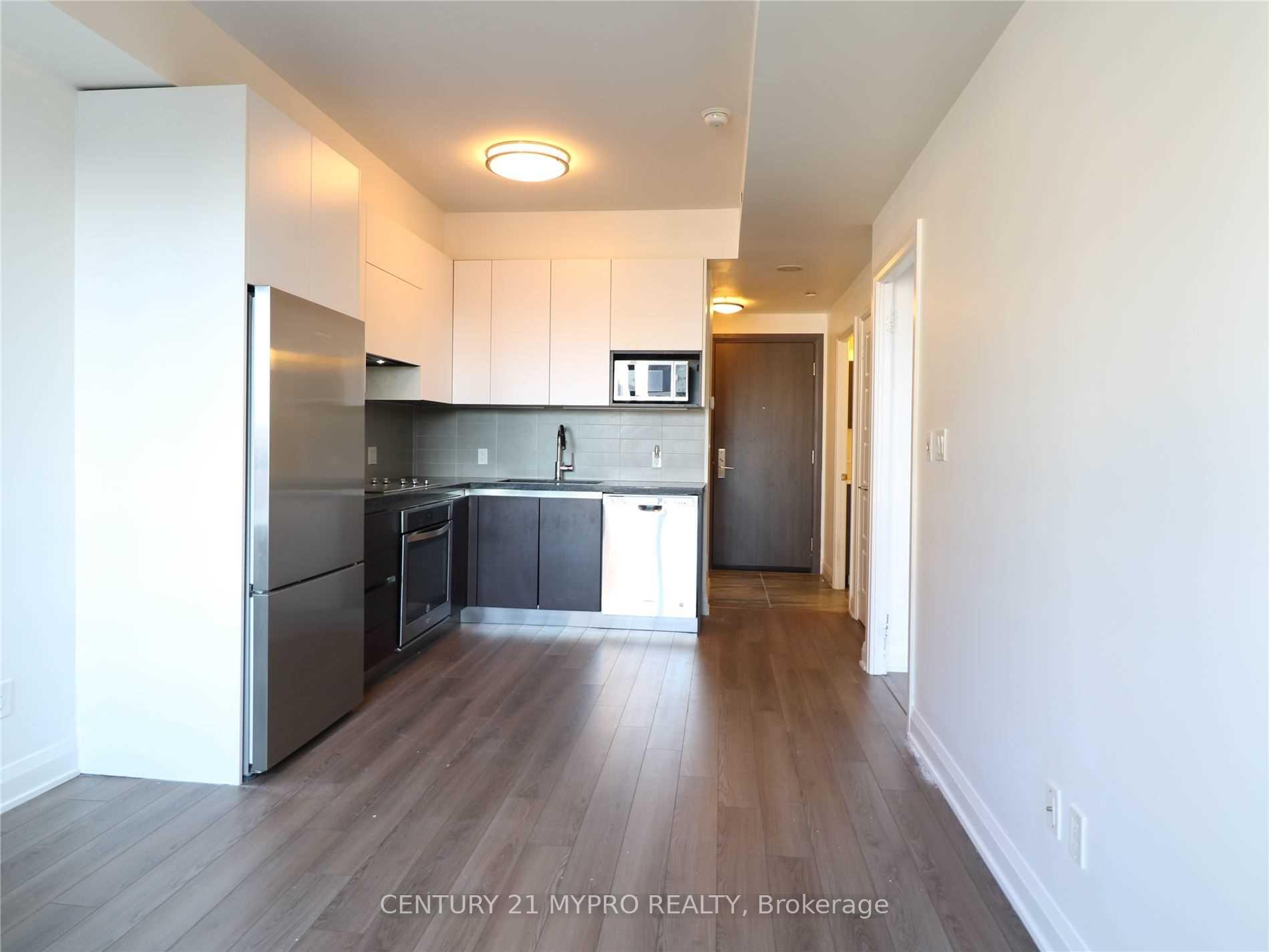 Photo 5 of Unit 303, 15 Water Walk Drive, Markham, Unionville — HOMEH