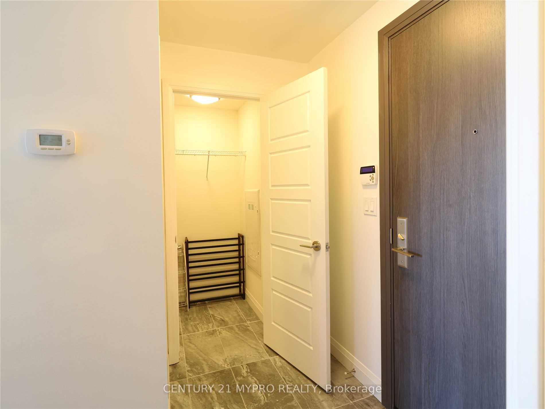 Photo 4 of Unit 303, 15 Water Walk Drive, Markham, Unionville — HOMEH