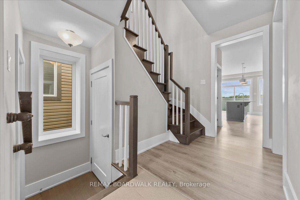 Photo 6 of 343 Sweetclover Way, Ottawa, Avalon West — HOMEH