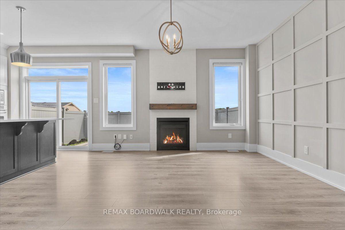Photo 12 of 343 Sweetclover Way, Ottawa, Avalon West — HOMEH