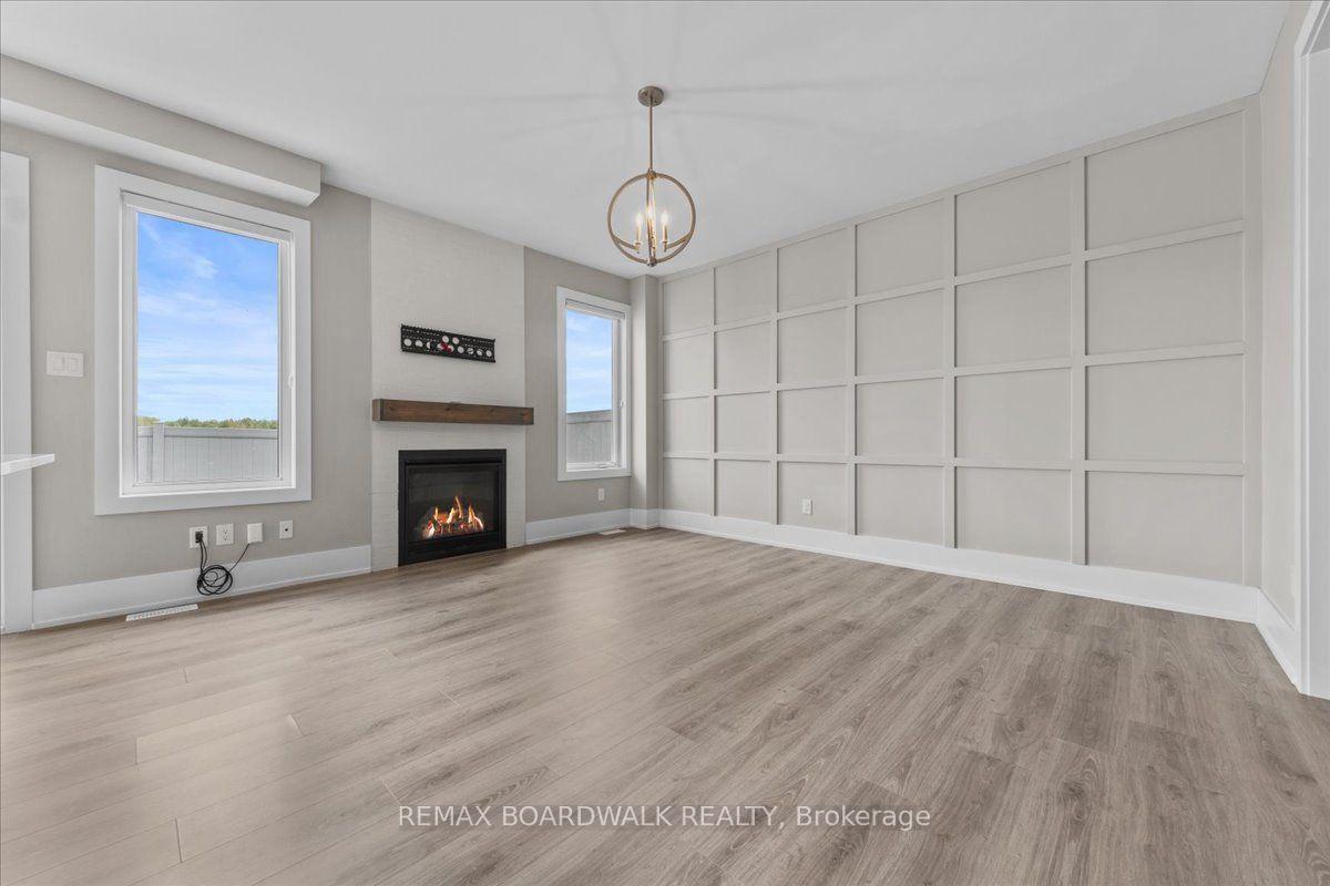 Photo 13 of 343 Sweetclover Way, Ottawa, Avalon West — HOMEH