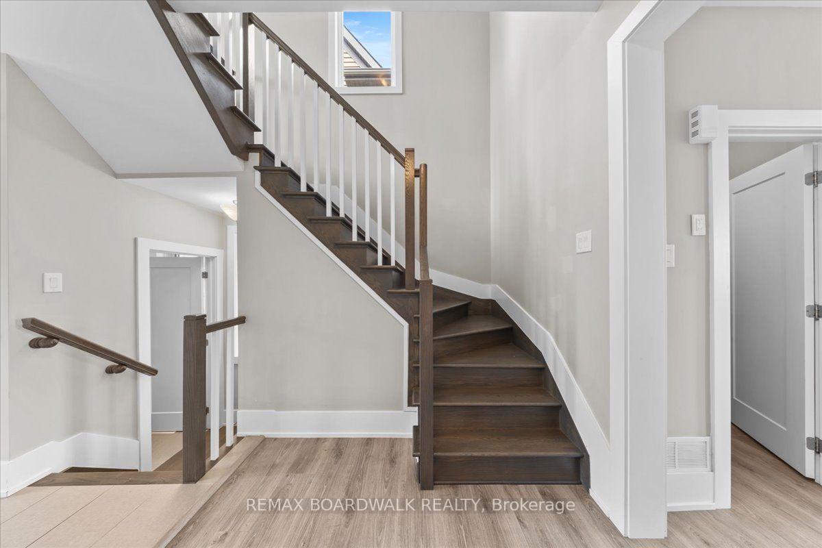 Photo 25 of 343 Sweetclover Way, Ottawa, Avalon West — HOMEH