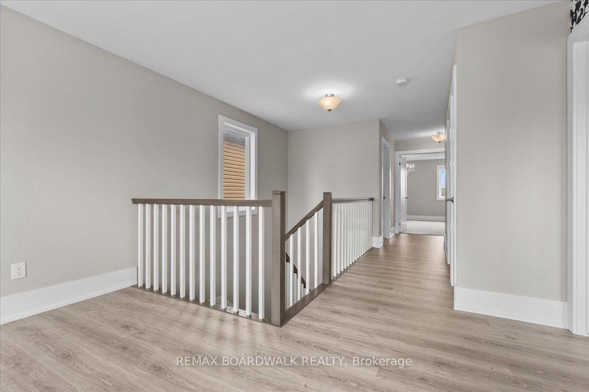 Photo 26 of 343 Sweetclover Way, Ottawa, Avalon West — HOMEH