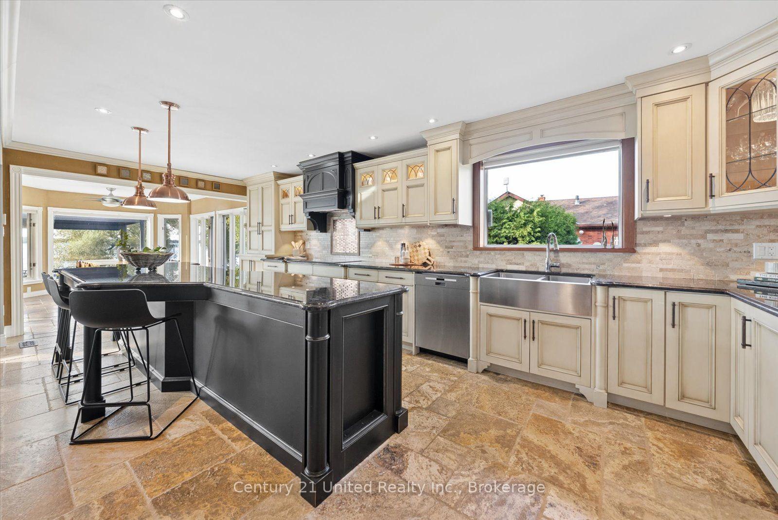 Photo 15 of 1794 Westview Point Road, Selwyn — HOMEH
