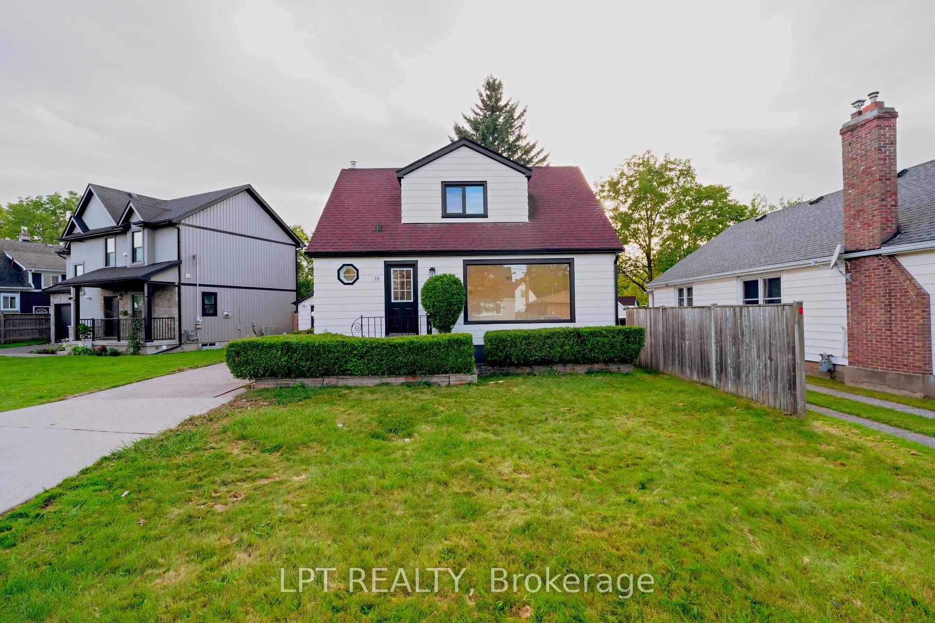 Photo 5 of 18 Jubilee Drive, St. Catharines, Carlton/Bunting — HOMEH