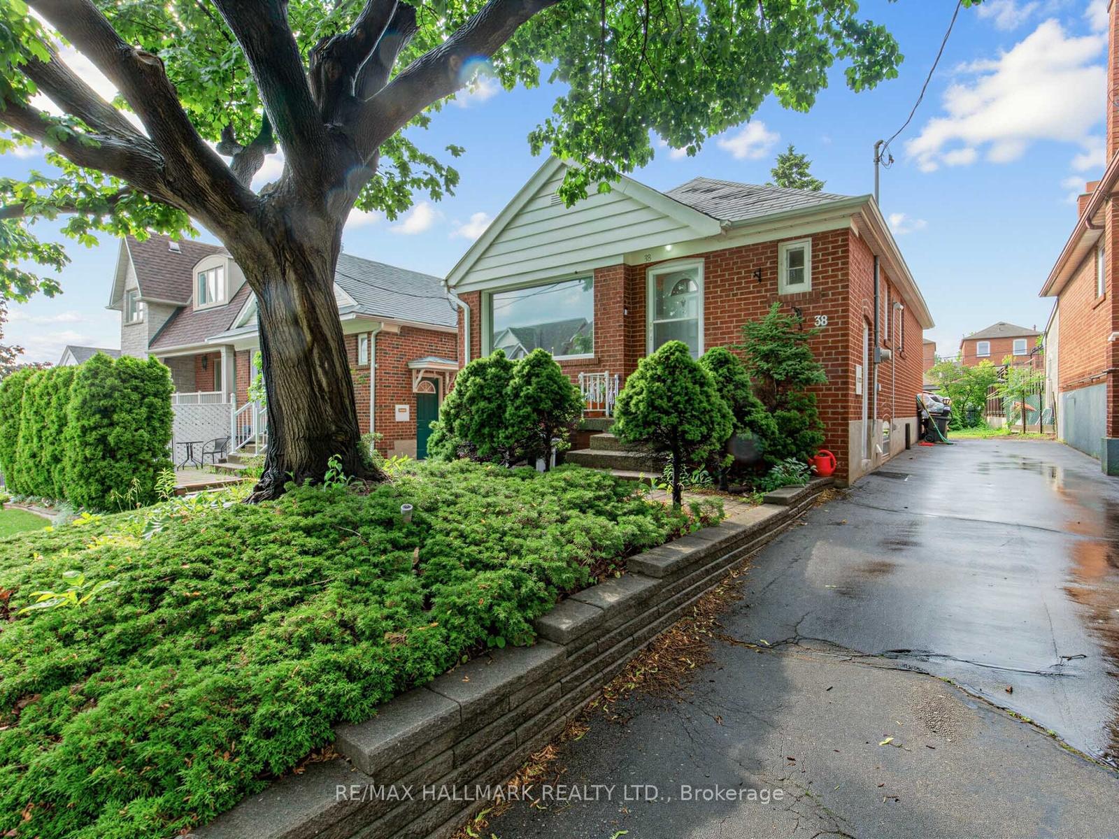 Photo 1 of 38 Ypres Road, Toronto, Keelesdale-Eglinton West — HOMEH