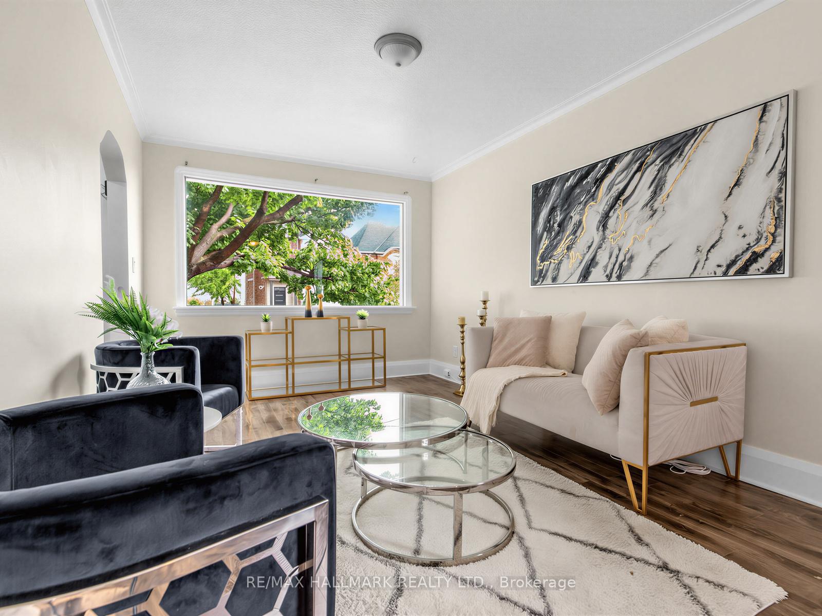 Photo 4 of 38 Ypres Road, Toronto, Keelesdale-Eglinton West — HOMEH