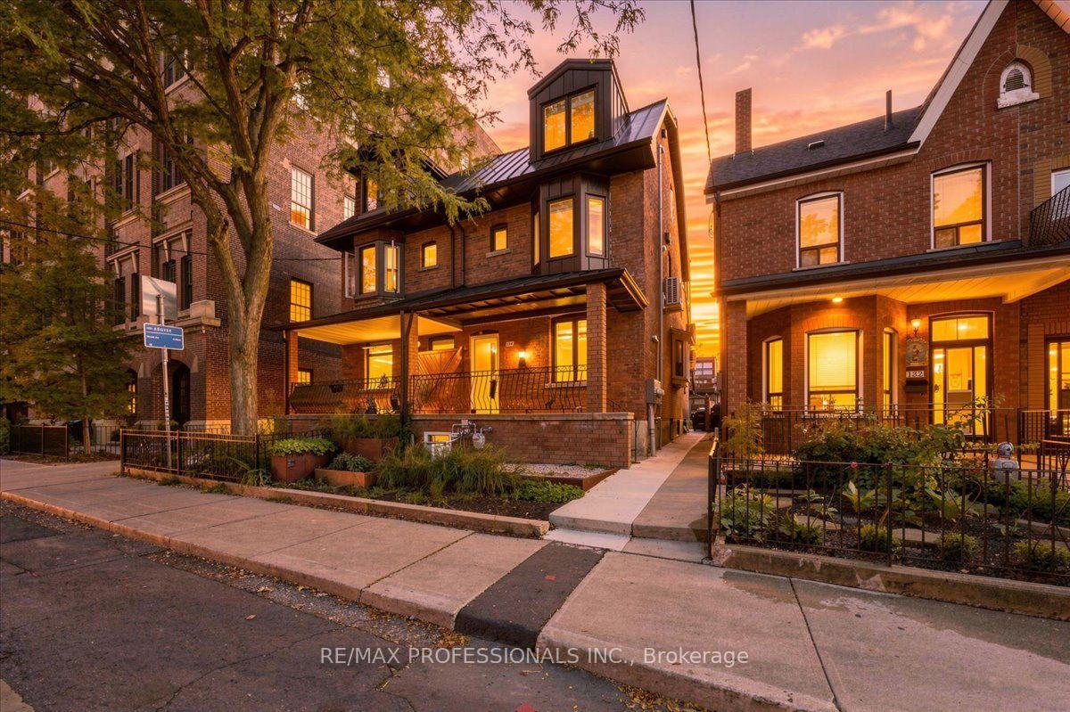 Photo 1 of Unit Lower, 134 Argyle Street, Toronto, Trinity-Bellwoods — HOMEH