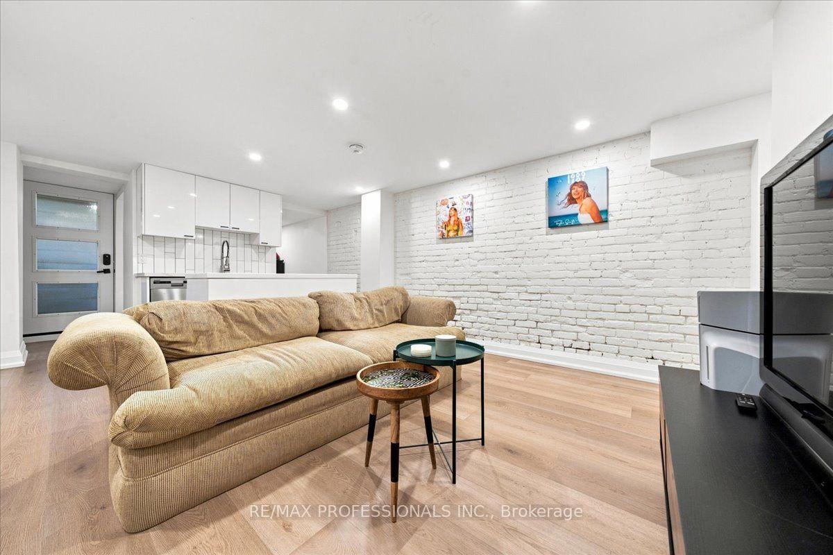 Photo 13 of Unit Lower, 134 Argyle Street, Toronto, Trinity-Bellwoods — HOMEH