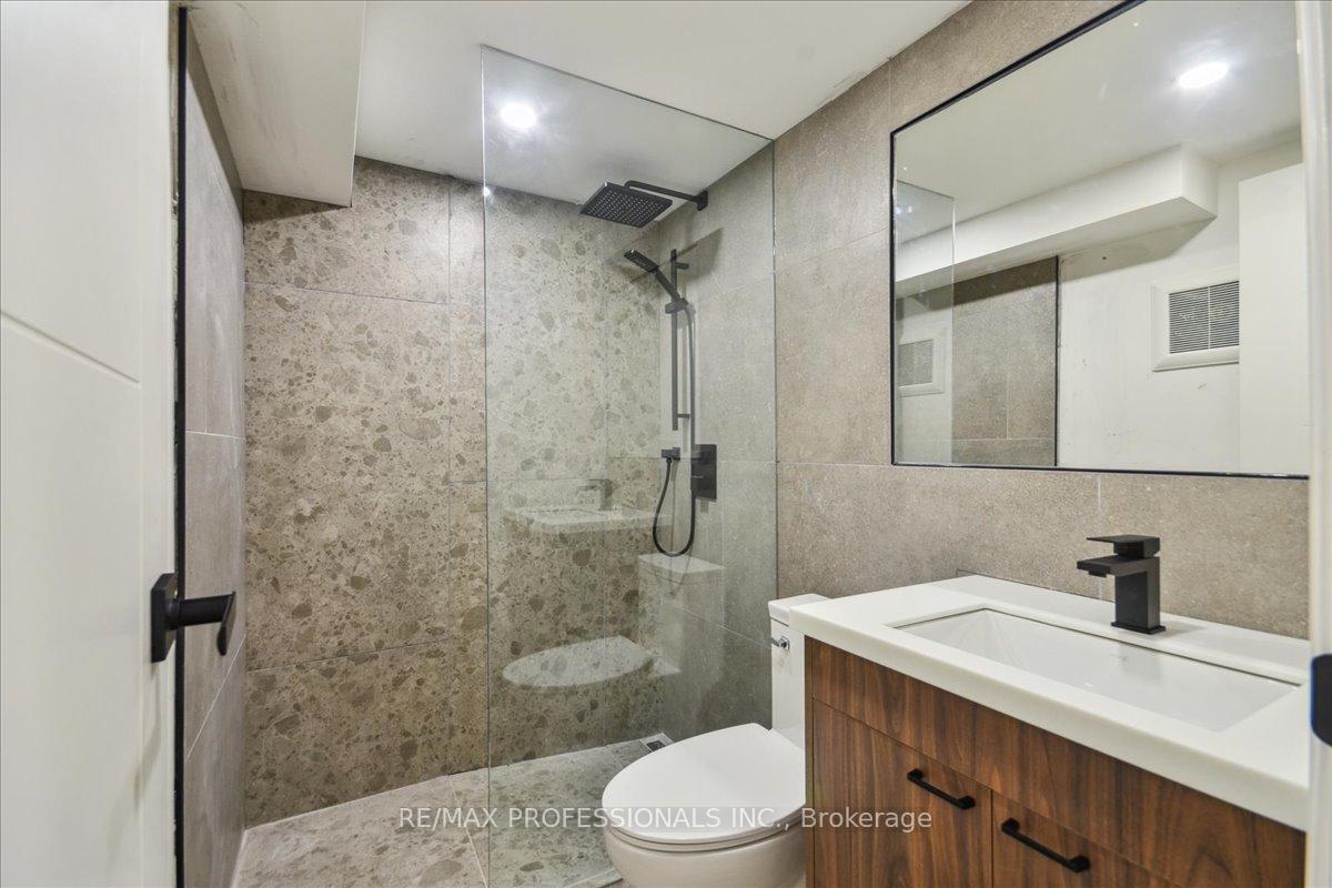 Photo 16 of Unit Lower, 134 Argyle Street, Toronto, Trinity-Bellwoods — HOMEH