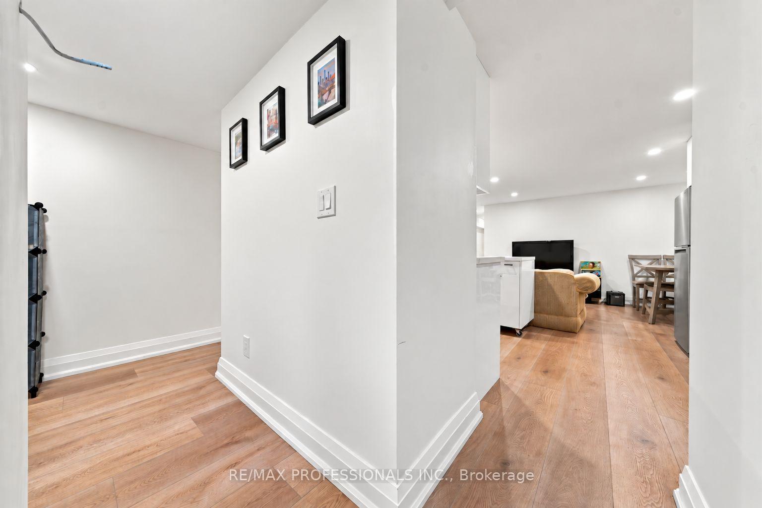 Photo 8 of Unit Lower, 134 Argyle Street, Toronto, Trinity-Bellwoods — HOMEH