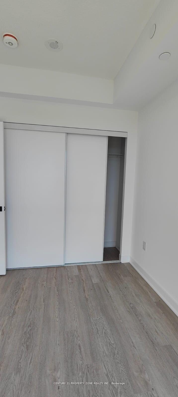 Photo 11 of Unit 405, 2782 Barton Street E, Hamilton, Riverdale — HOMEH