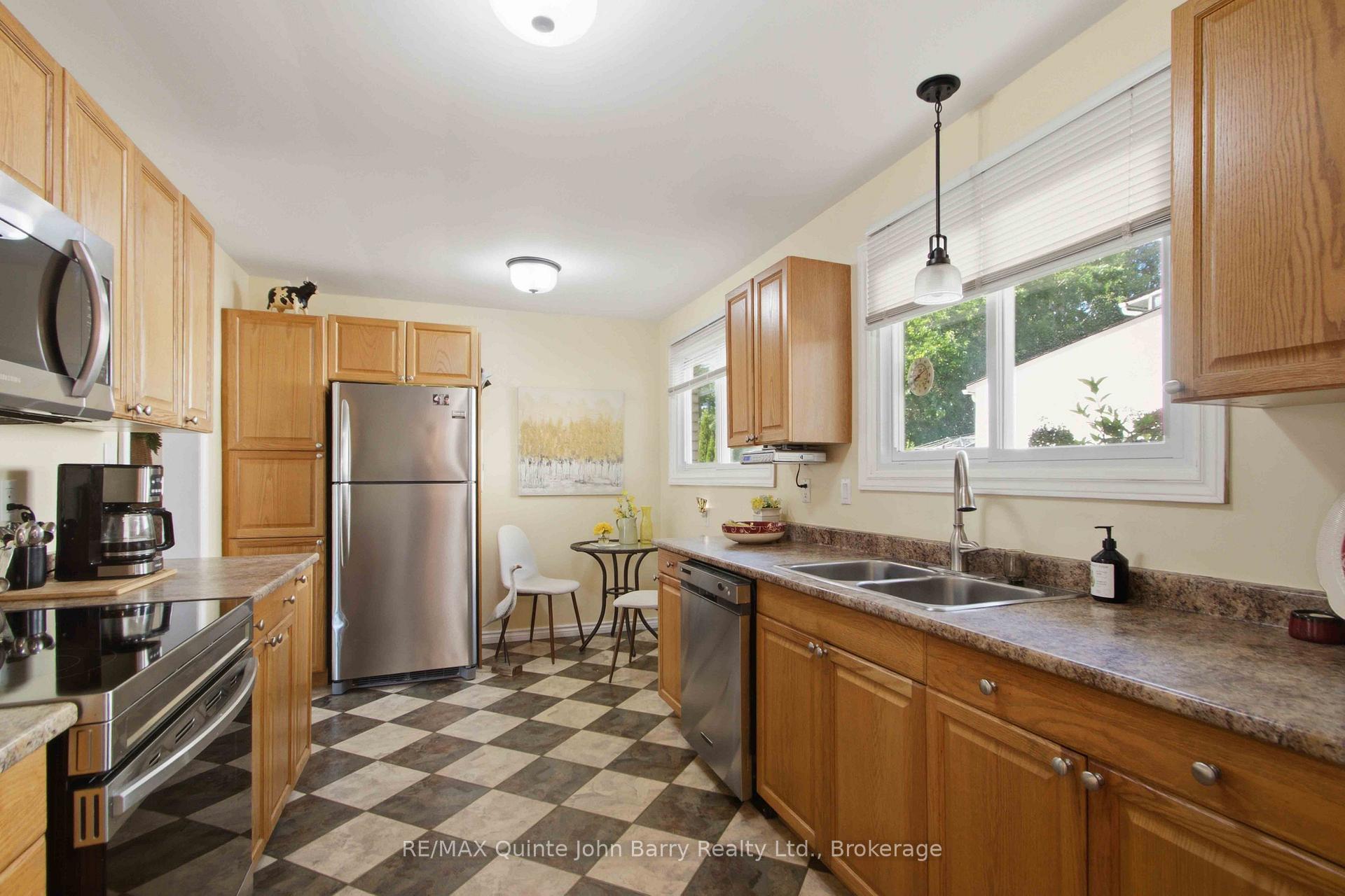 Photo 12 of 1 Parkside Drive, Quinte West, Trenton Ward — HOMEH