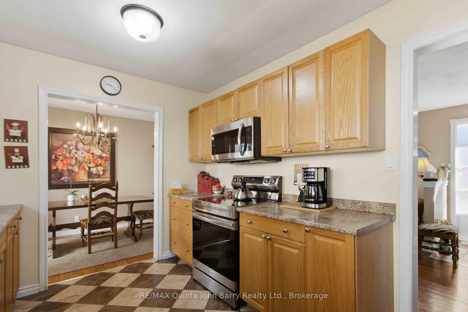 Photo 15 of 1 Parkside Drive, Quinte West, Trenton Ward — HOMEH