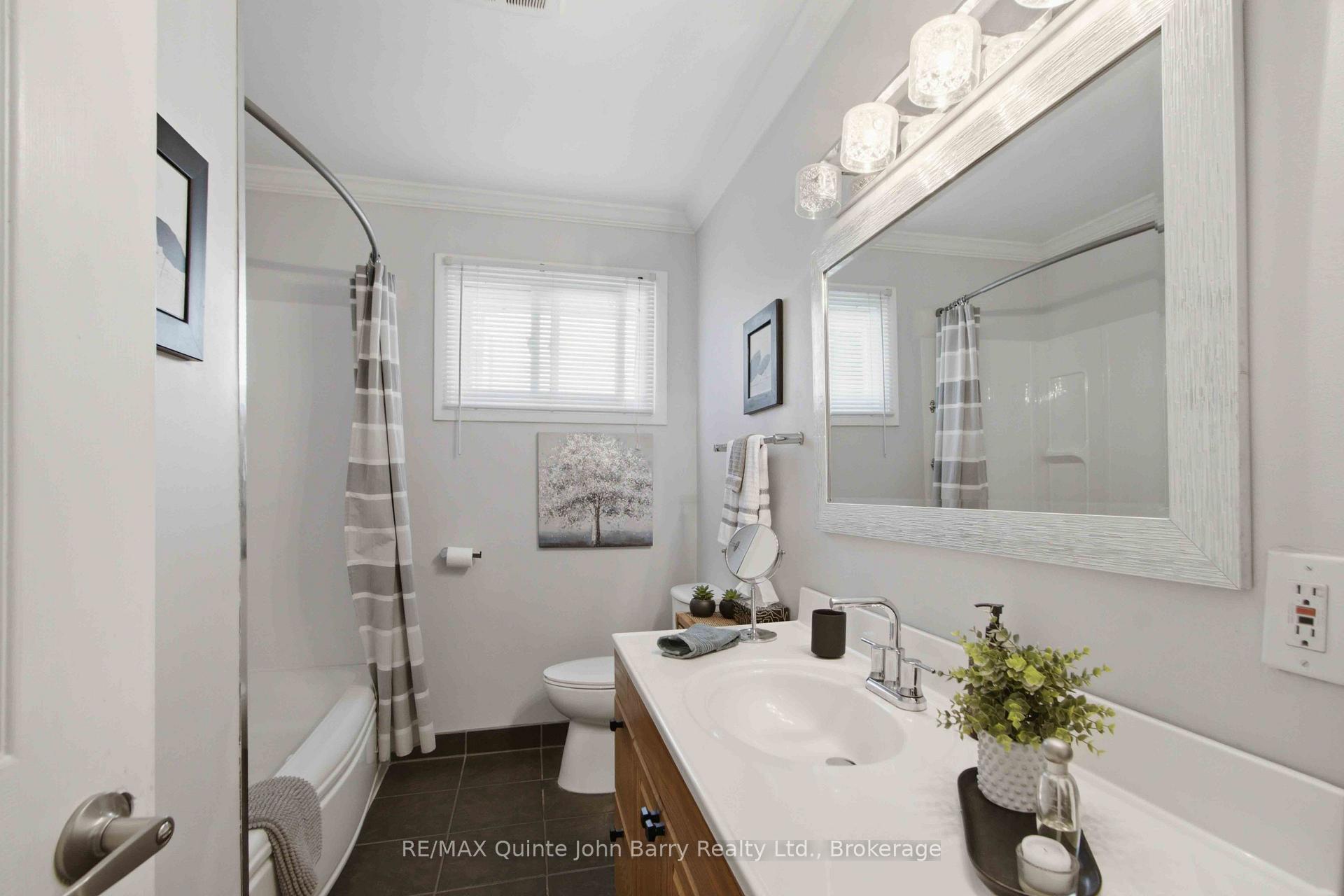 Photo 21 of 1 Parkside Drive, Quinte West, Trenton Ward — HOMEH