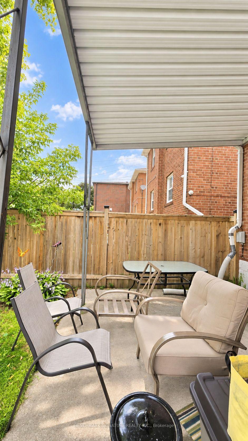 Photo 5 of Unit Basement, 238 Torrens Avenue, Toronto, East York — HOMEH