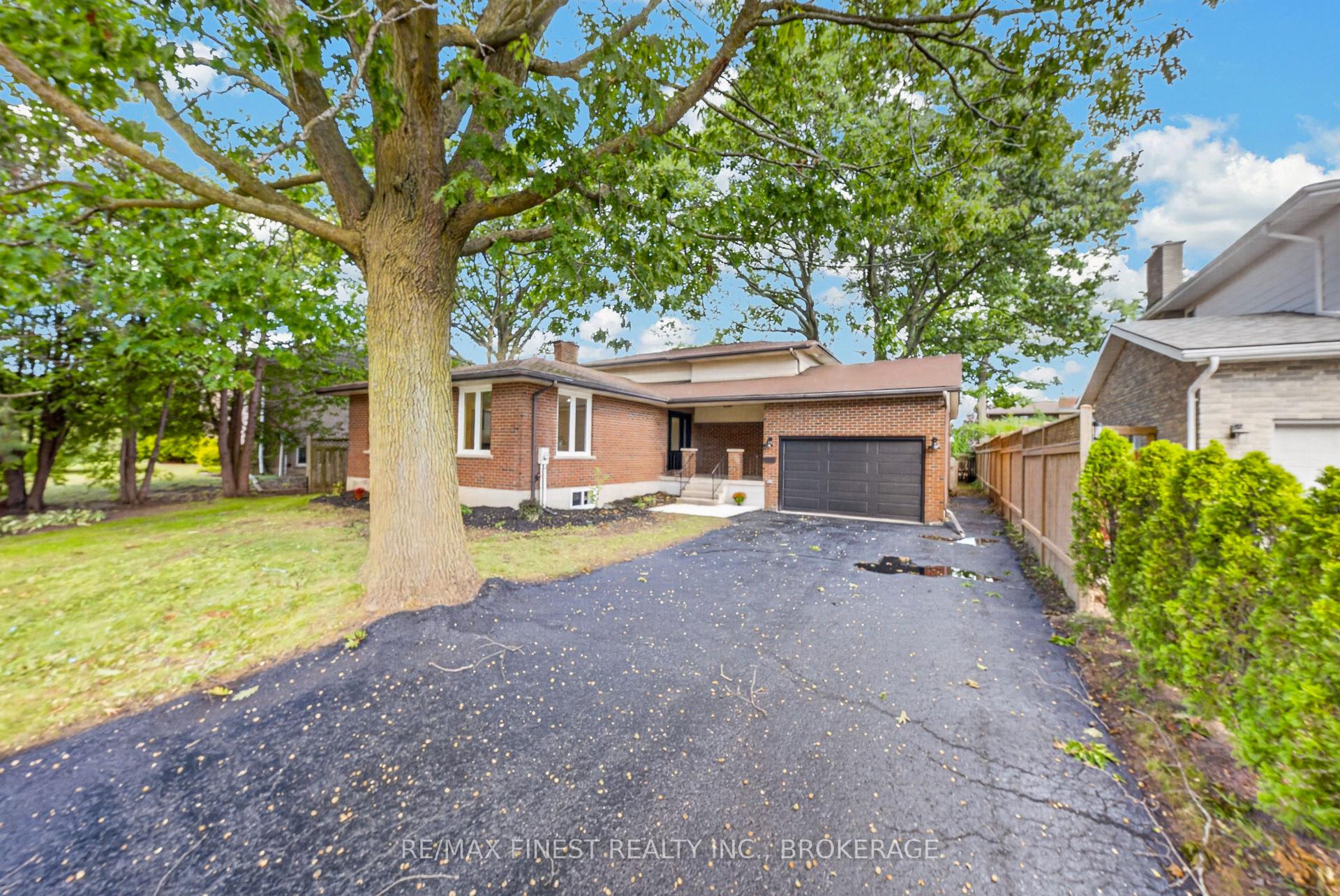 Photo 2 of 530 Roosevelt Drive, Kingston, City SouthWest — HOMEH