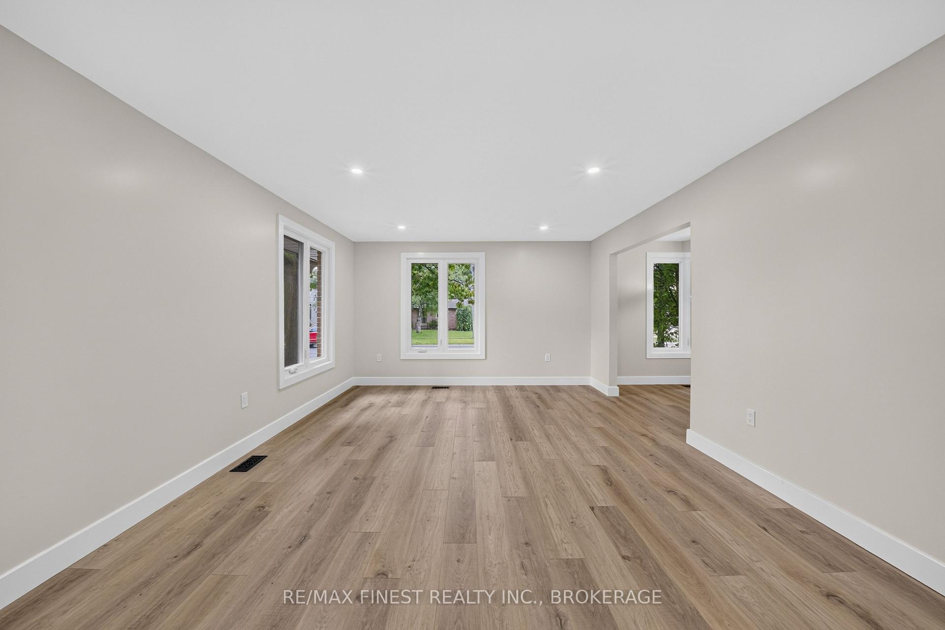 Photo 6 of 530 Roosevelt Drive, Kingston, City SouthWest — HOMEH
