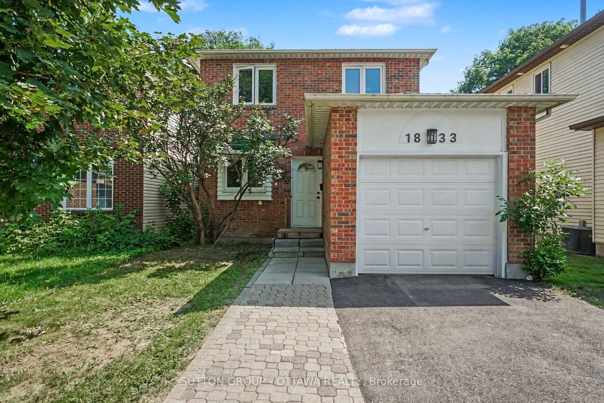 Photo of 1833 Brousseau Crescent