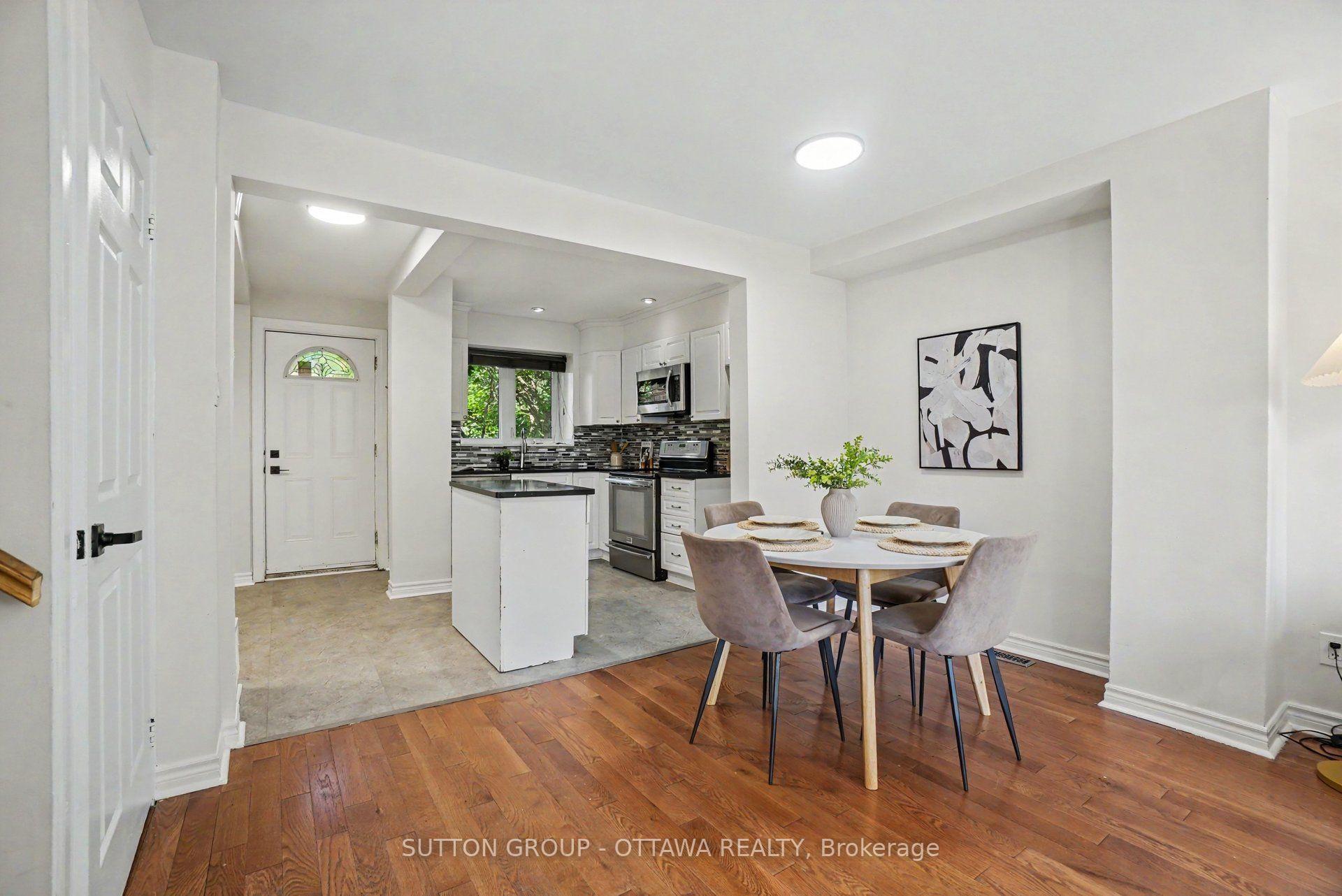 Photo 7 of 1833 Brousseau Crescent, Ottawa, Chateauneuf — HOMEH