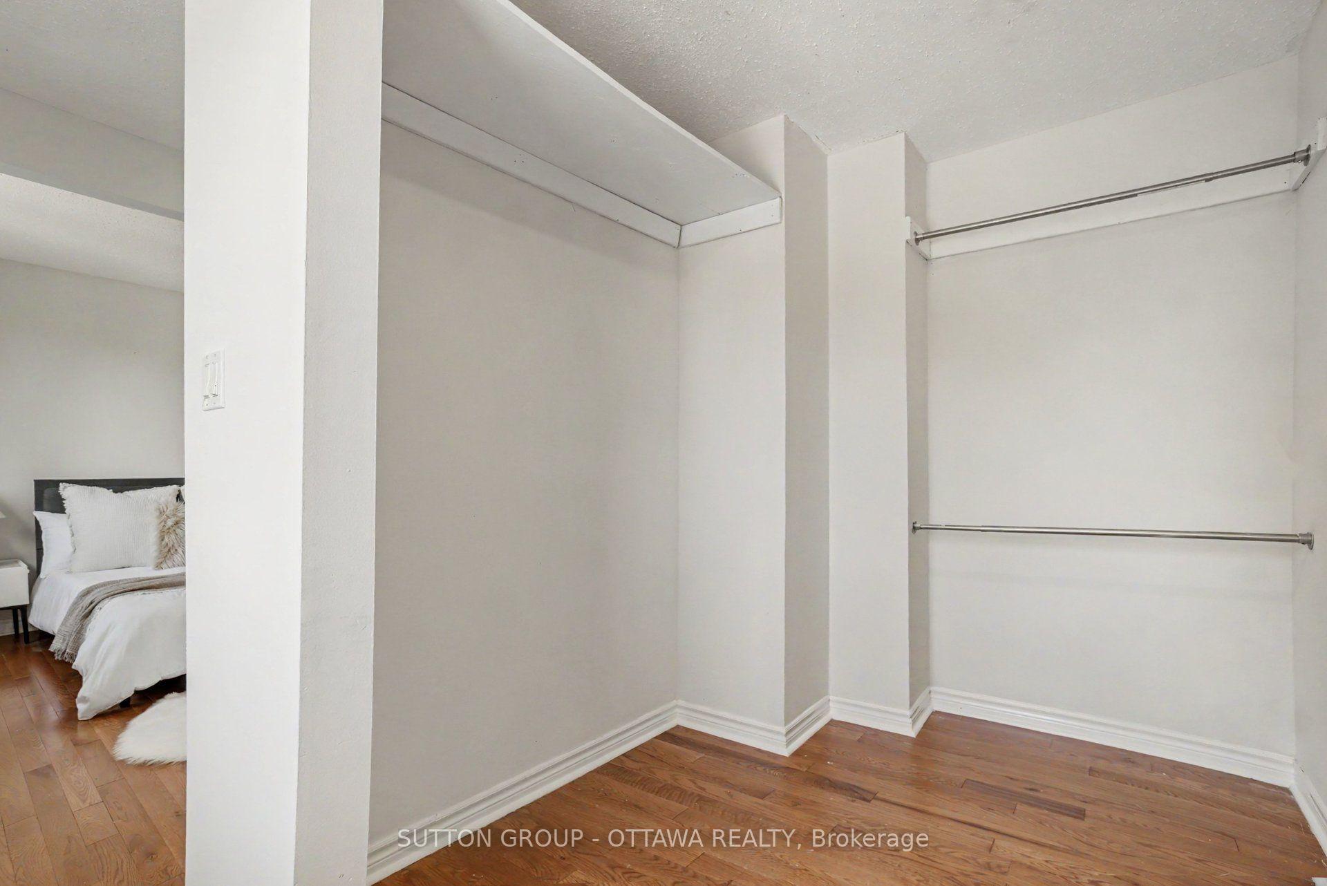 Photo 15 of 1833 Brousseau Crescent, Ottawa, Chateauneuf — HOMEH