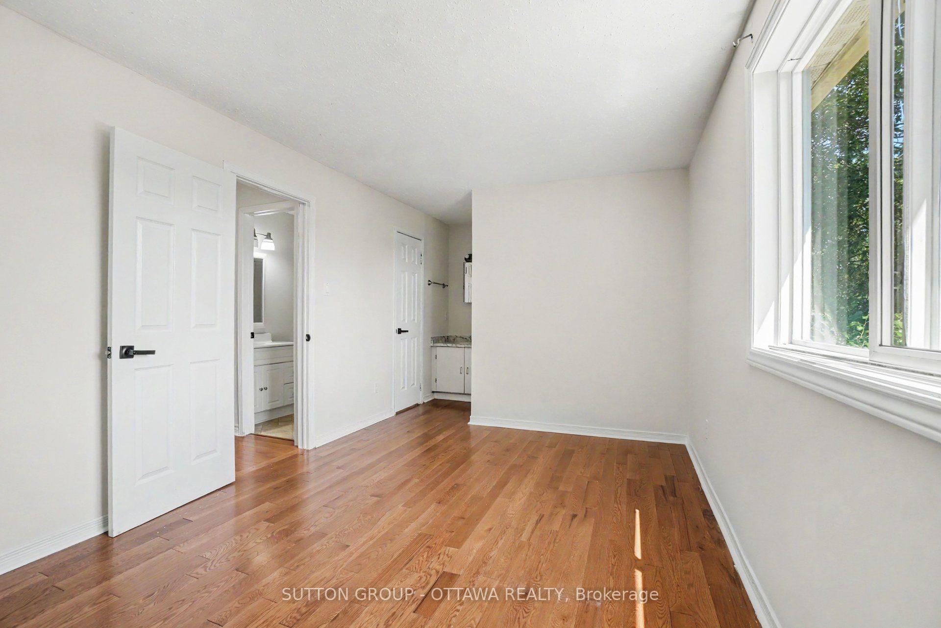 Photo 19 of 1833 Brousseau Crescent, Ottawa, Chateauneuf — HOMEH