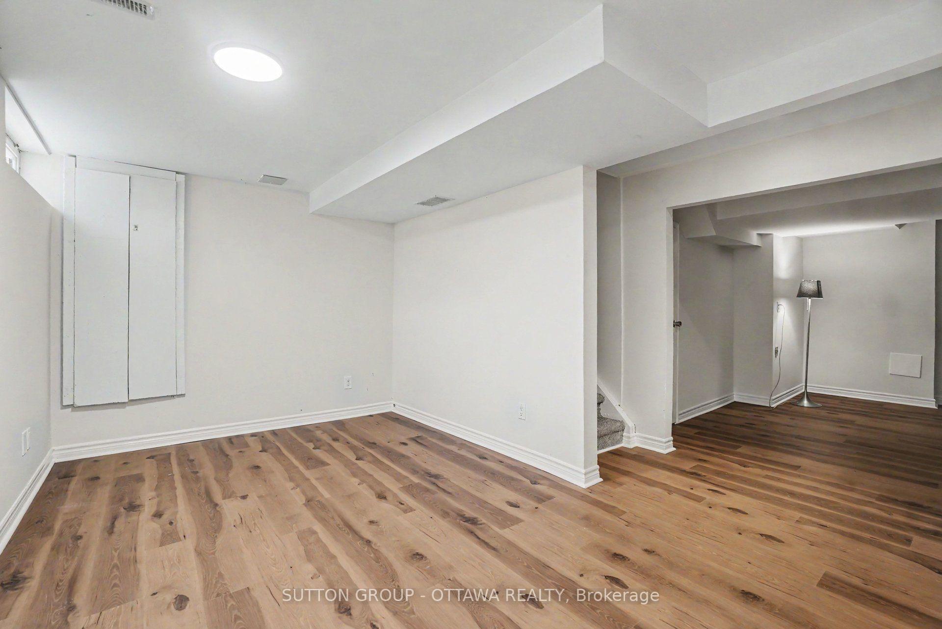 Photo 22 of 1833 Brousseau Crescent, Ottawa, Chateauneuf — HOMEH