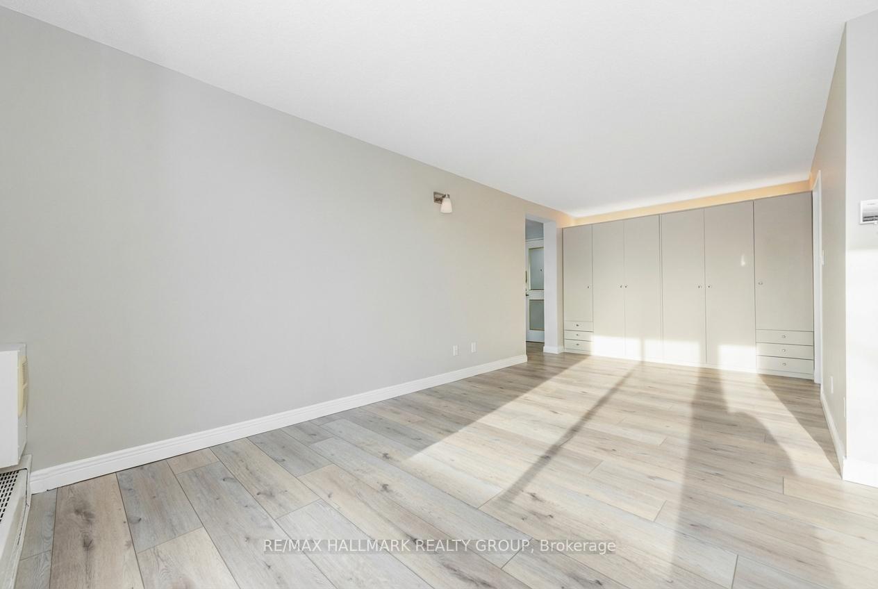 Photo 5 of Unit #214, 1505 Baseline Road, Ottawa, Copeland Park — HOMEH