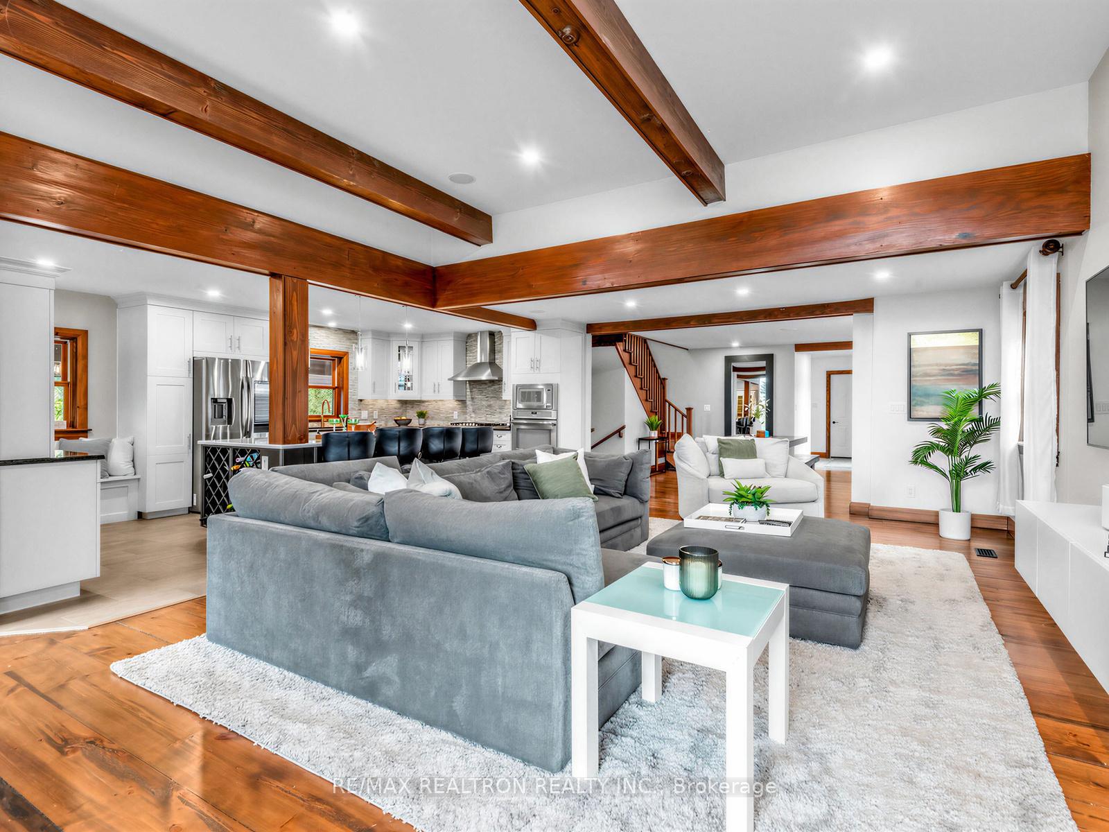 Photo 11 of 49 Gray Lane, Barrie, South Shore — HOMEH