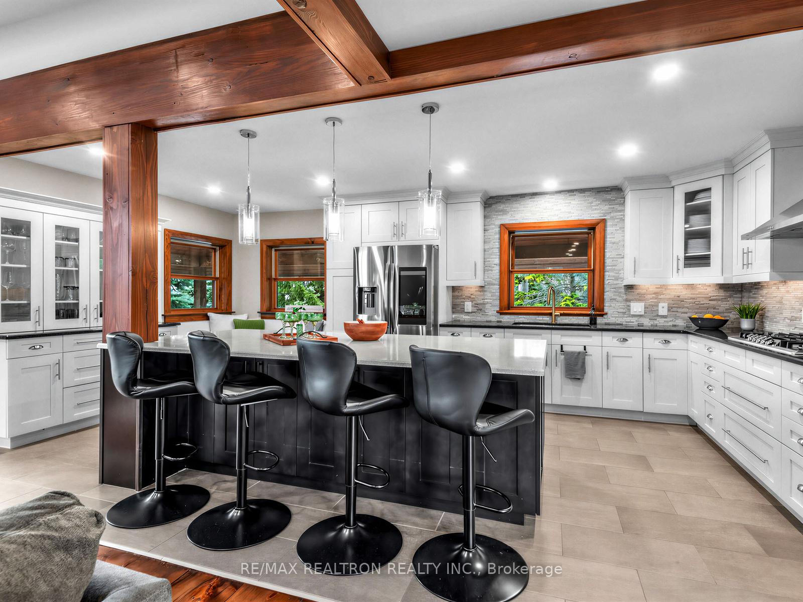 Photo 12 of 49 Gray Lane, Barrie, South Shore — HOMEH