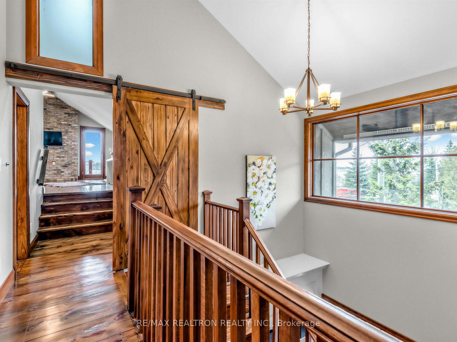 Photo 24 of 49 Gray Lane, Barrie, South Shore — HOMEH